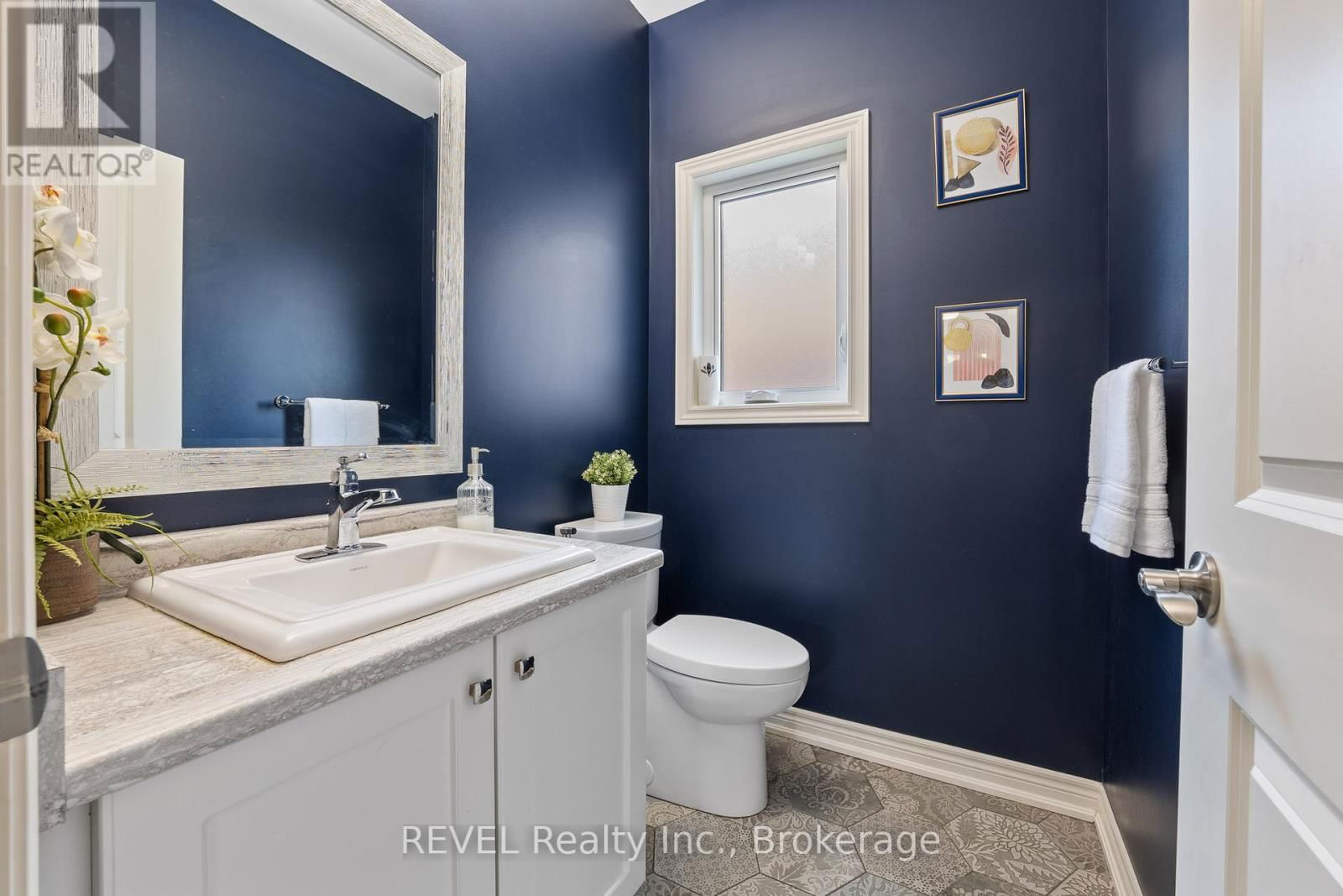 9232 SHOVELLER DRIVE Image 23