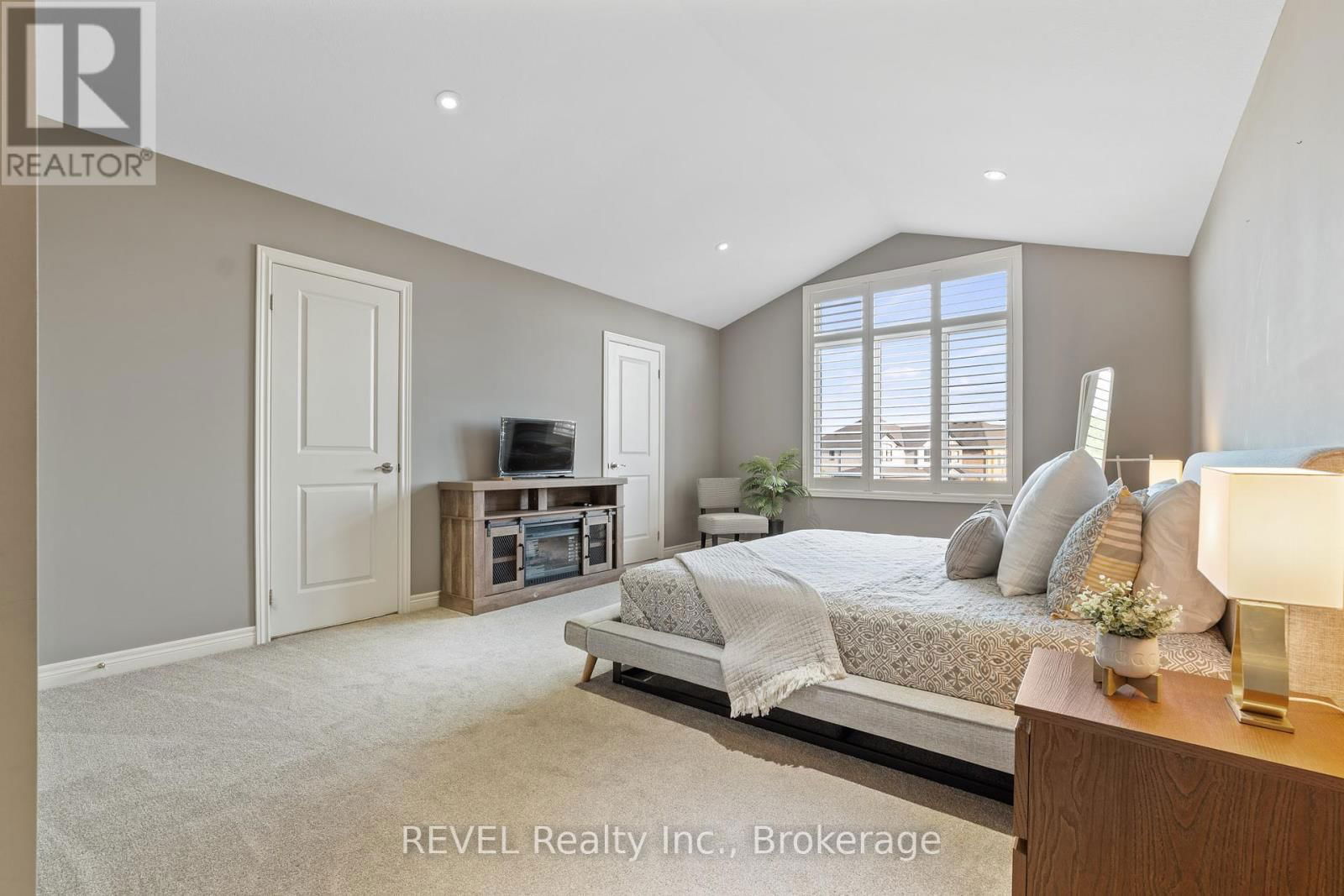 9232 SHOVELLER DRIVE Image 25