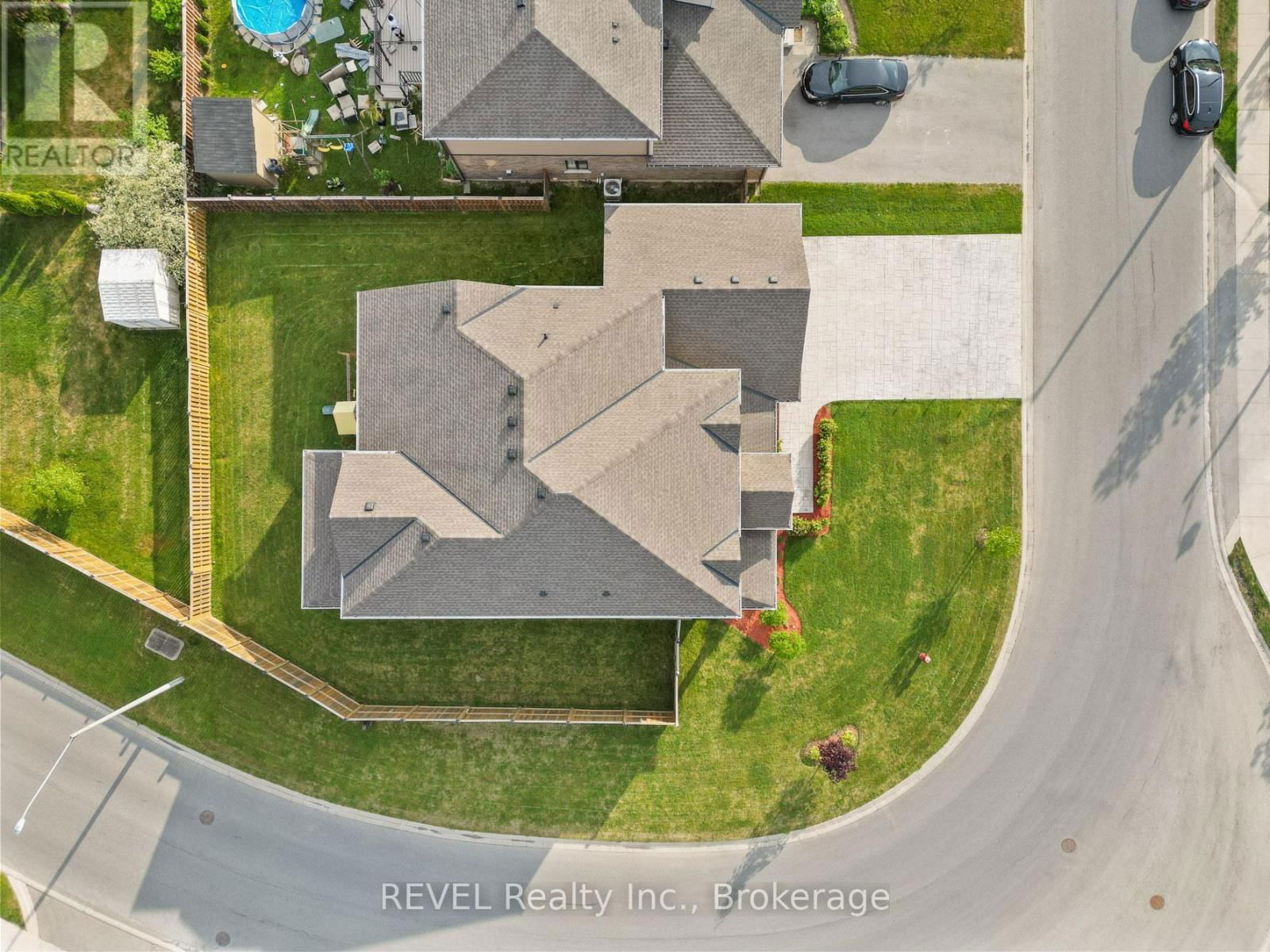 9232 SHOVELLER DRIVE Image 4