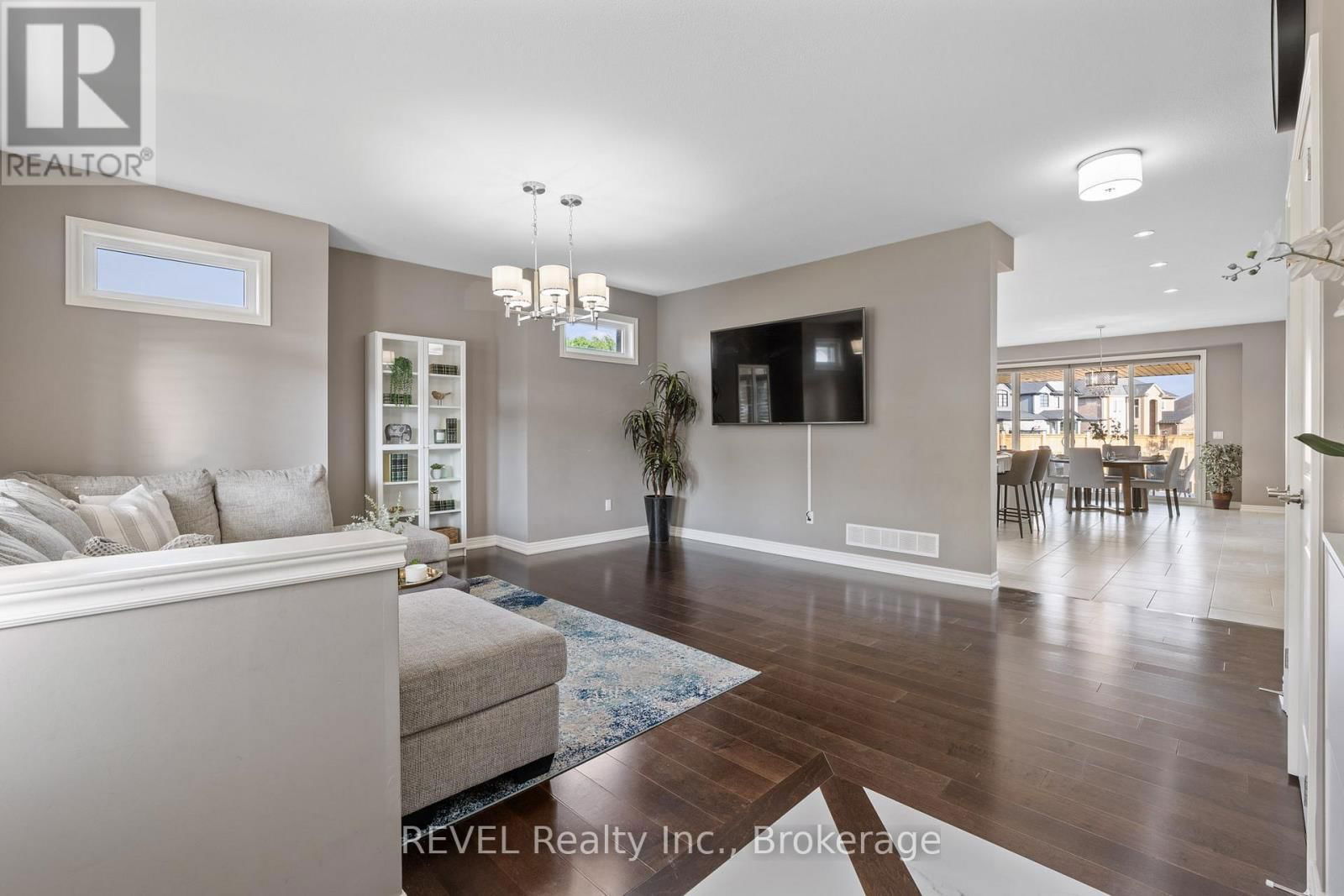9232 SHOVELLER DRIVE Image 8