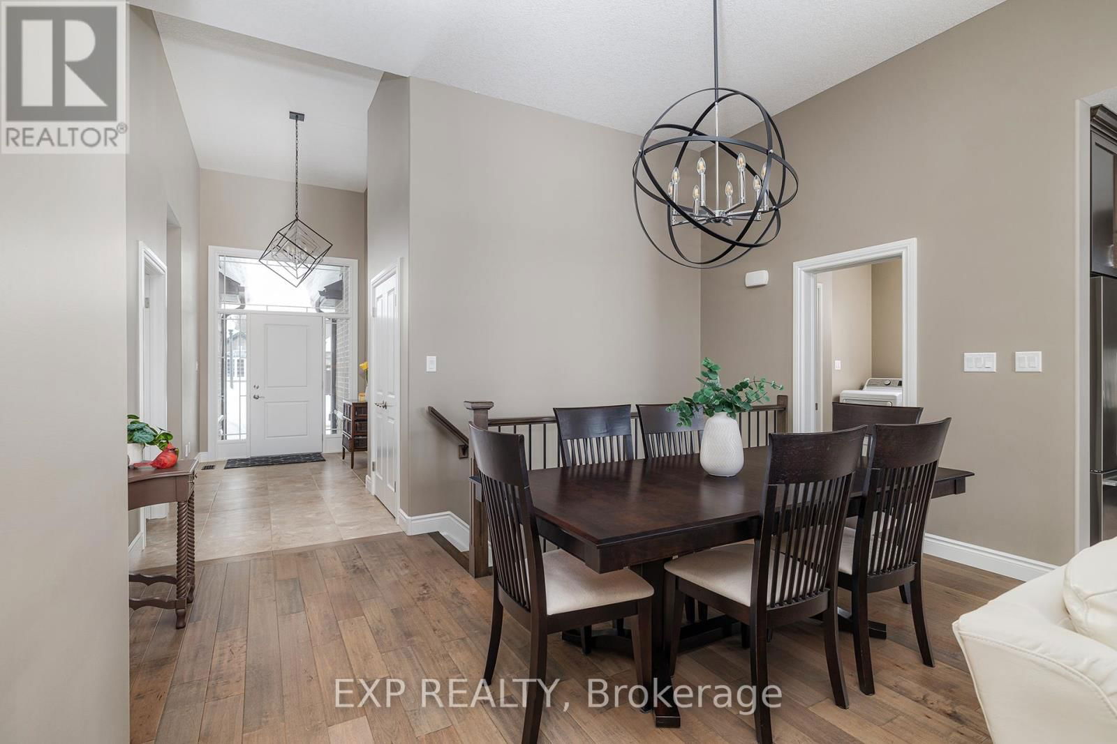 86 FORBES CRESCENT Image 12