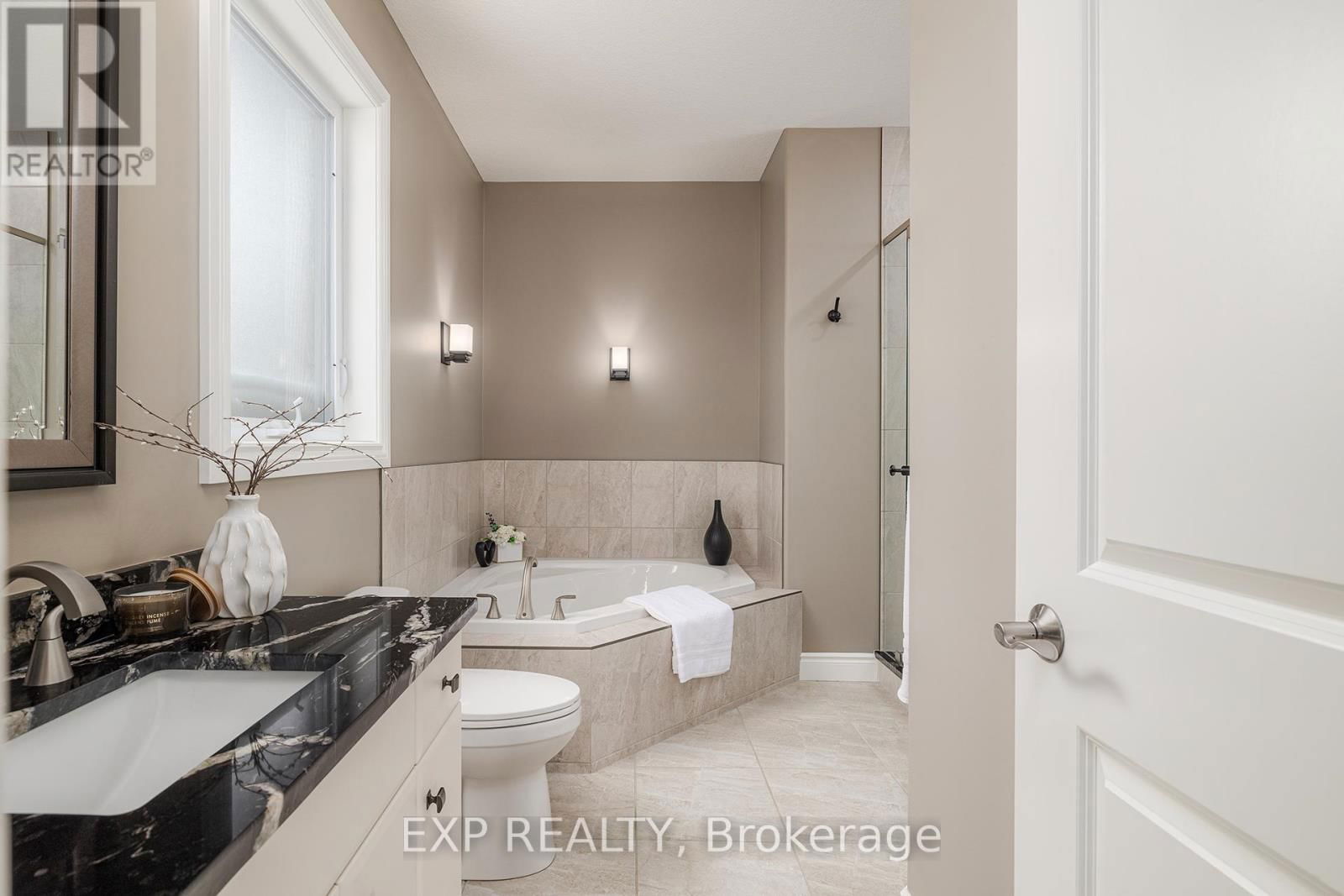 86 FORBES CRESCENT Image 15