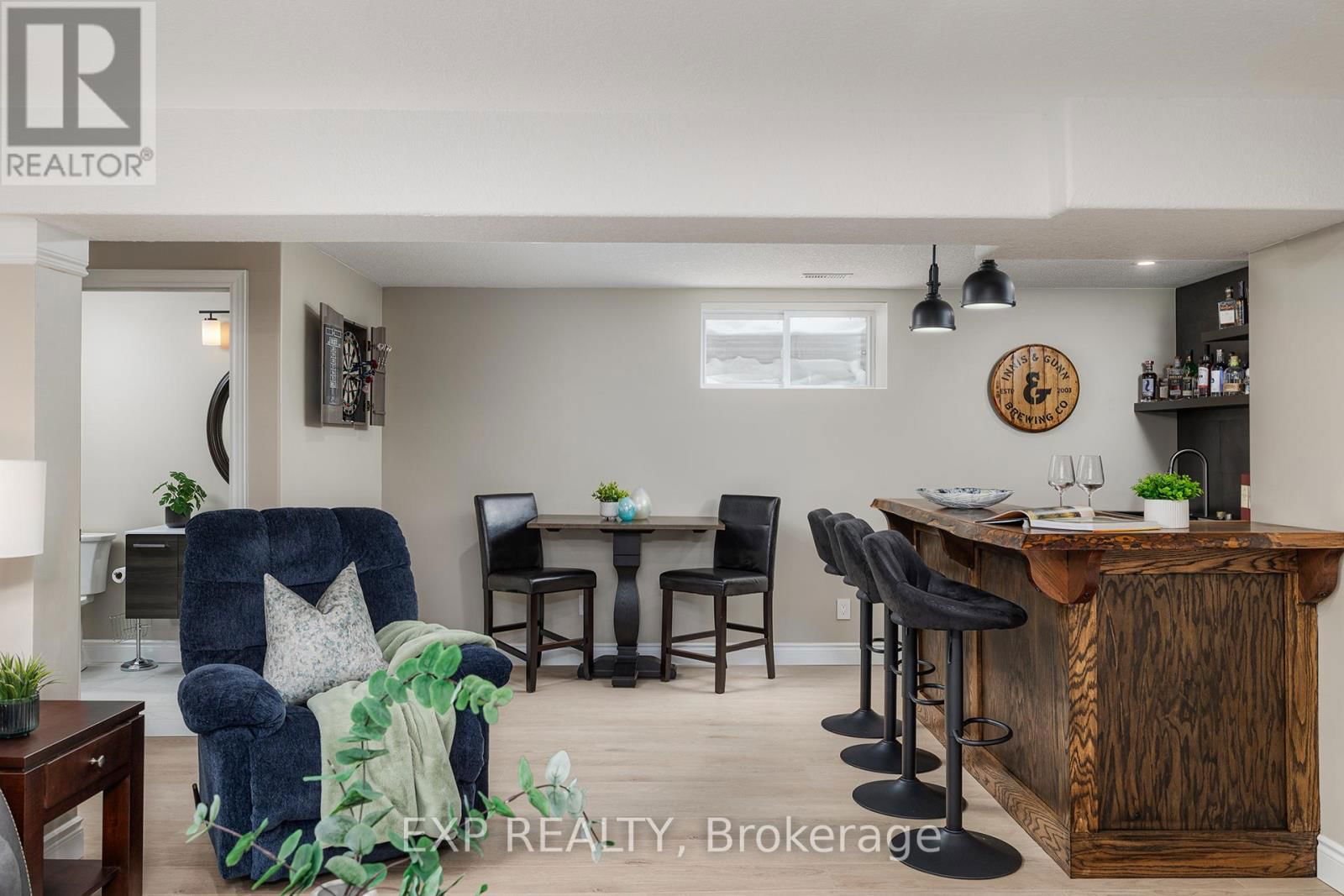 86 FORBES CRESCENT Image 26