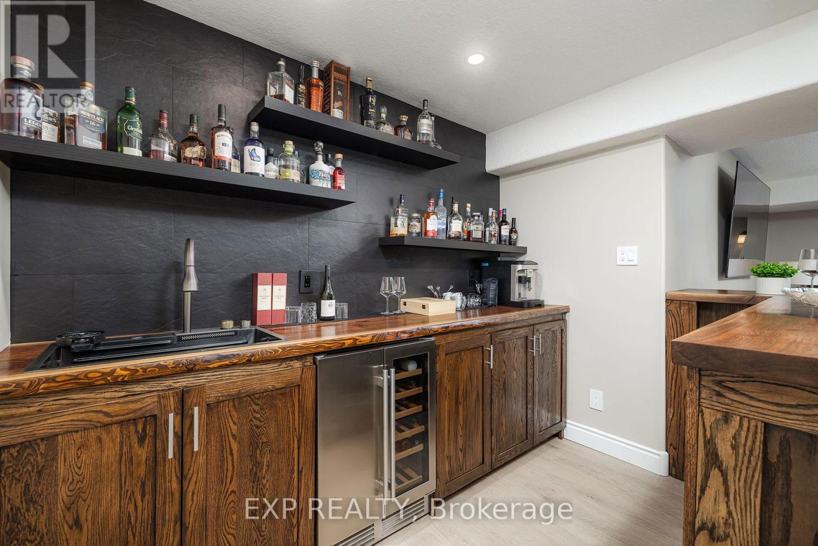 86 FORBES CRESCENT Image 28