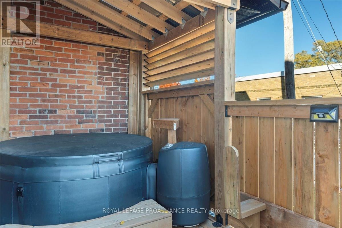 13 CHURCH STREET SOUTH Image 14