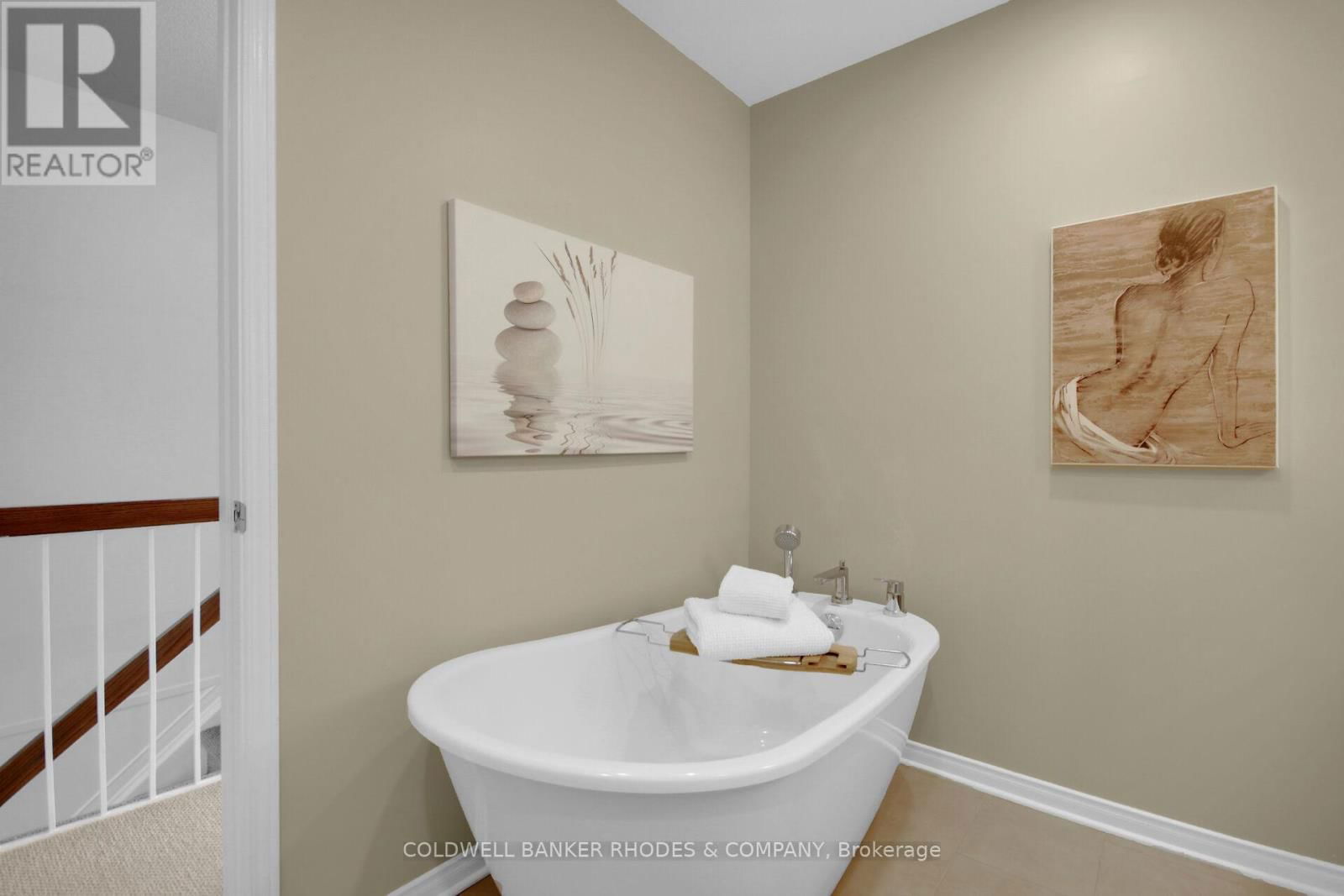 1648 LOCKSLEY LANE Image 32