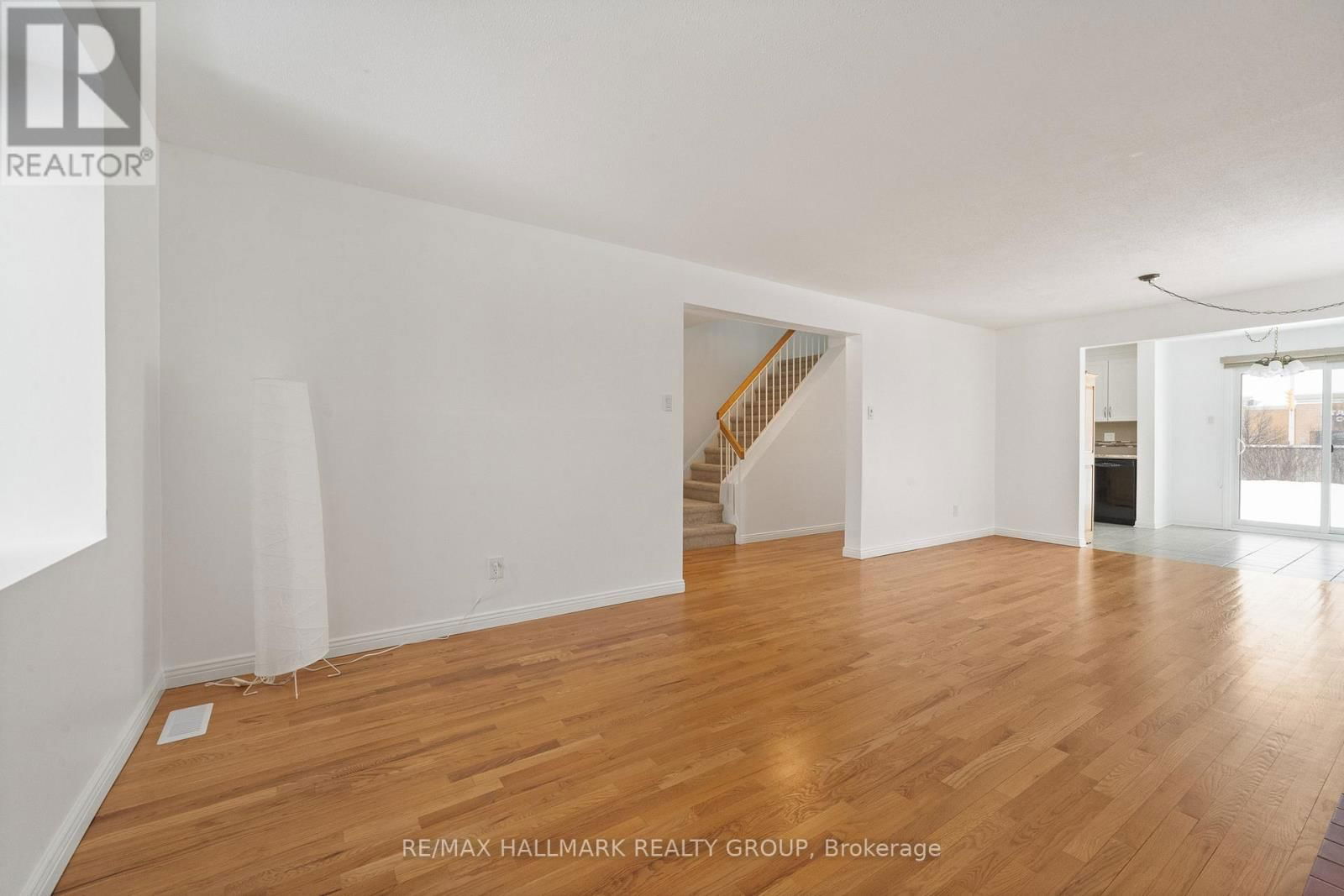 207 PARK GROVE DRIVE Image 8