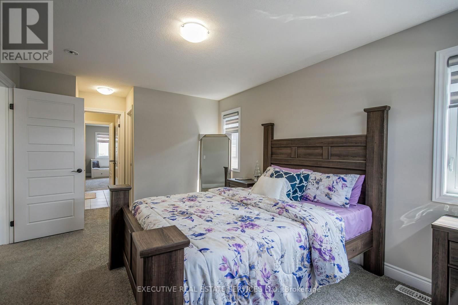 337 MASTERS DRIVE Image 23