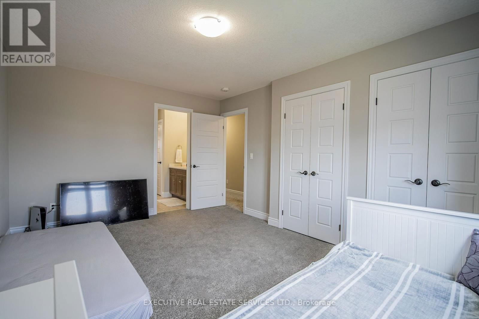 337 MASTERS DRIVE Image 28