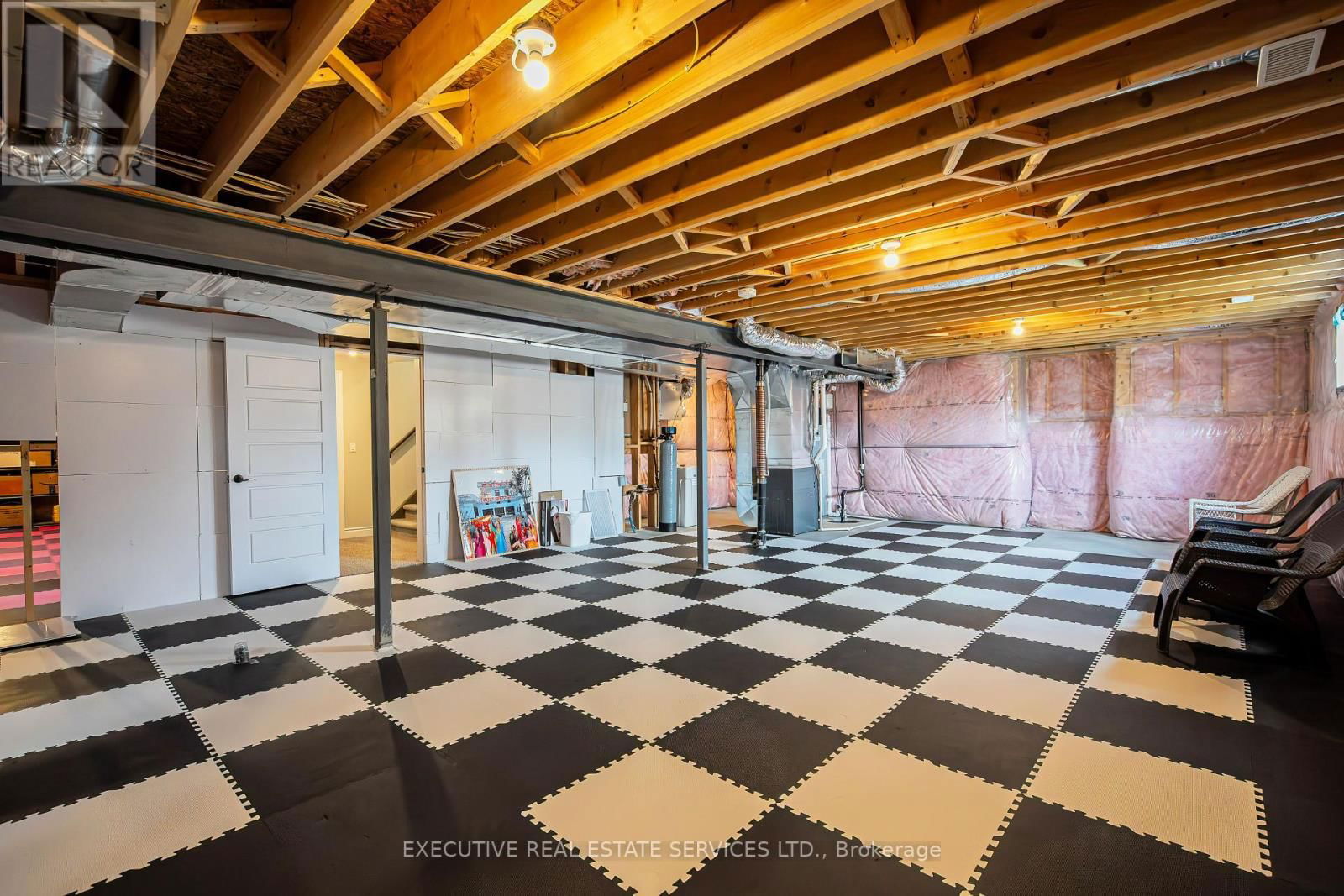 337 MASTERS DRIVE Image 41
