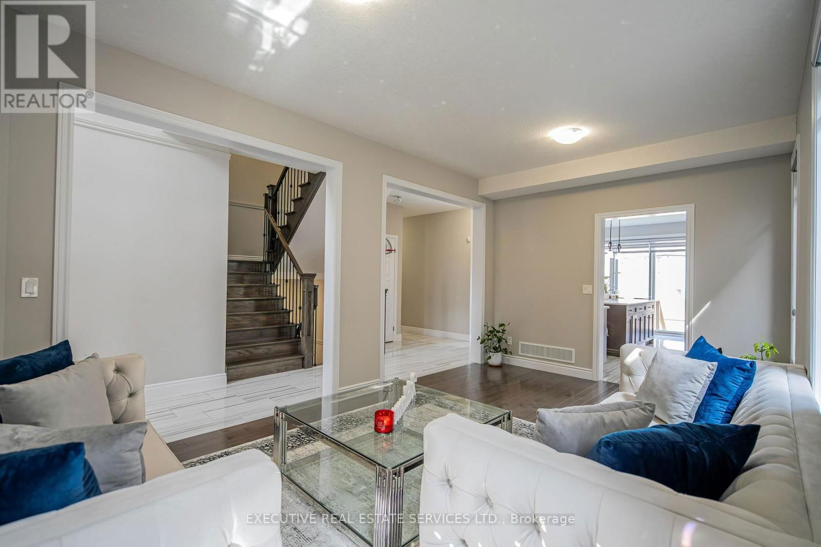 337 MASTERS DRIVE Image 8