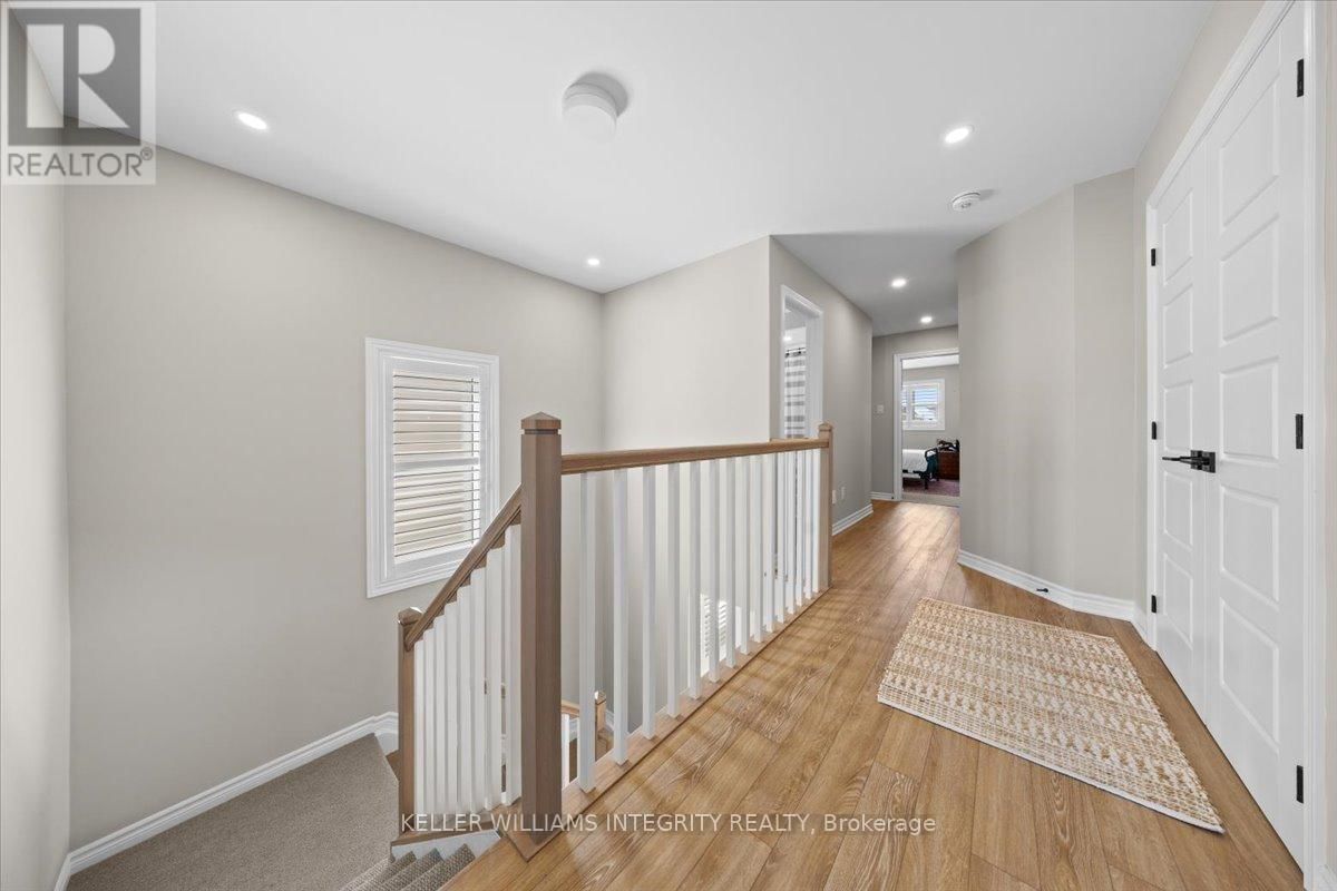 355 CROSSWAY TERRACE Image 25