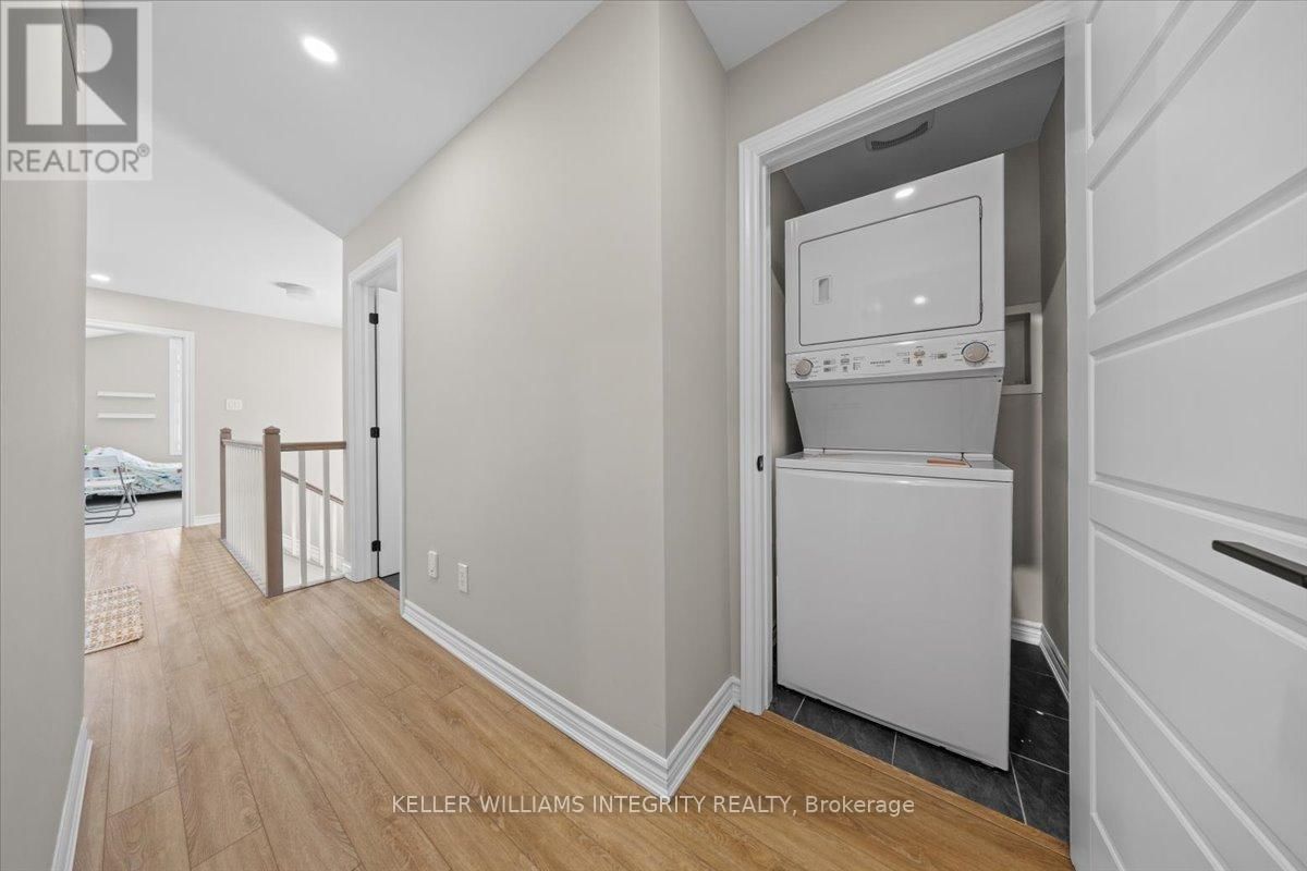 355 CROSSWAY TERRACE Image 27