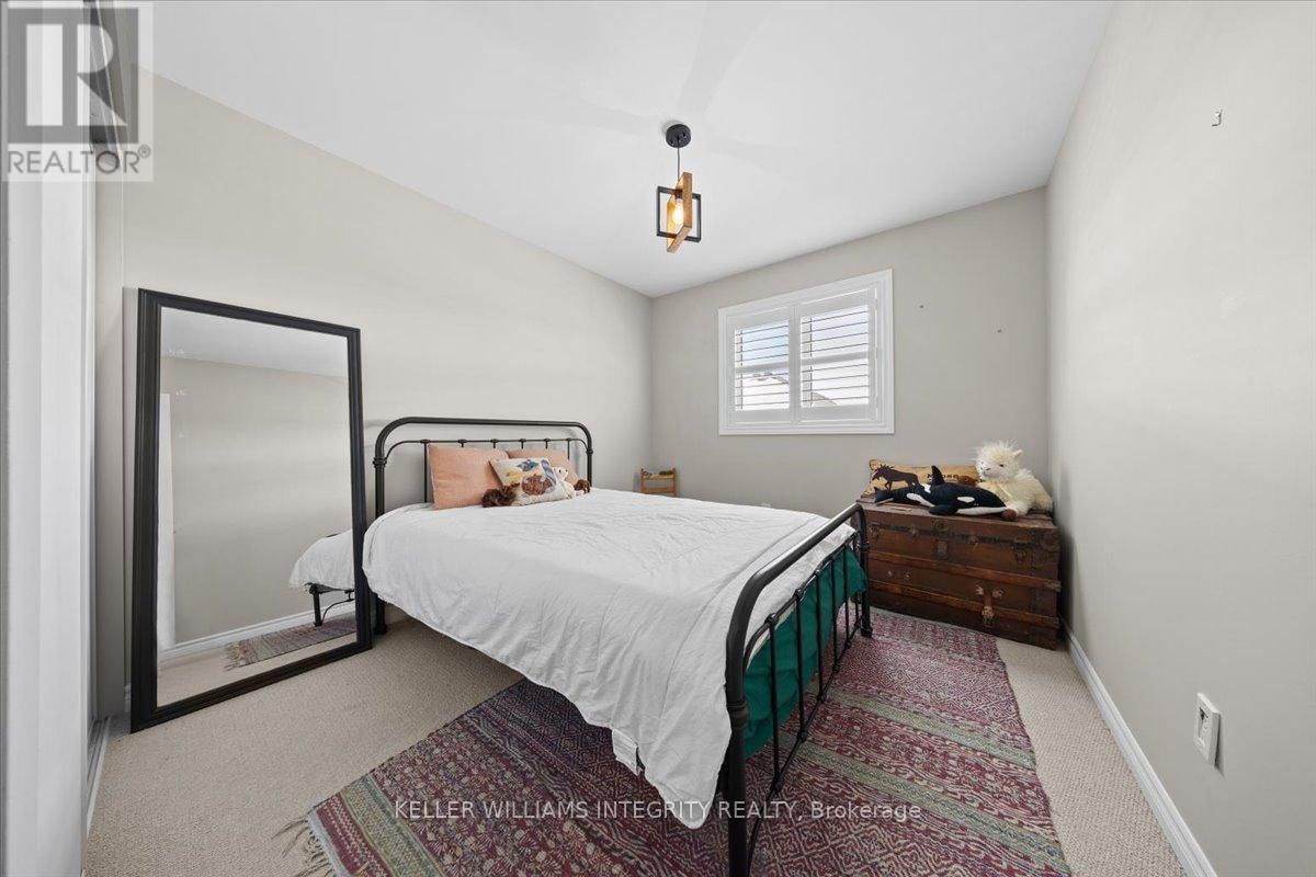 355 CROSSWAY TERRACE Image 28