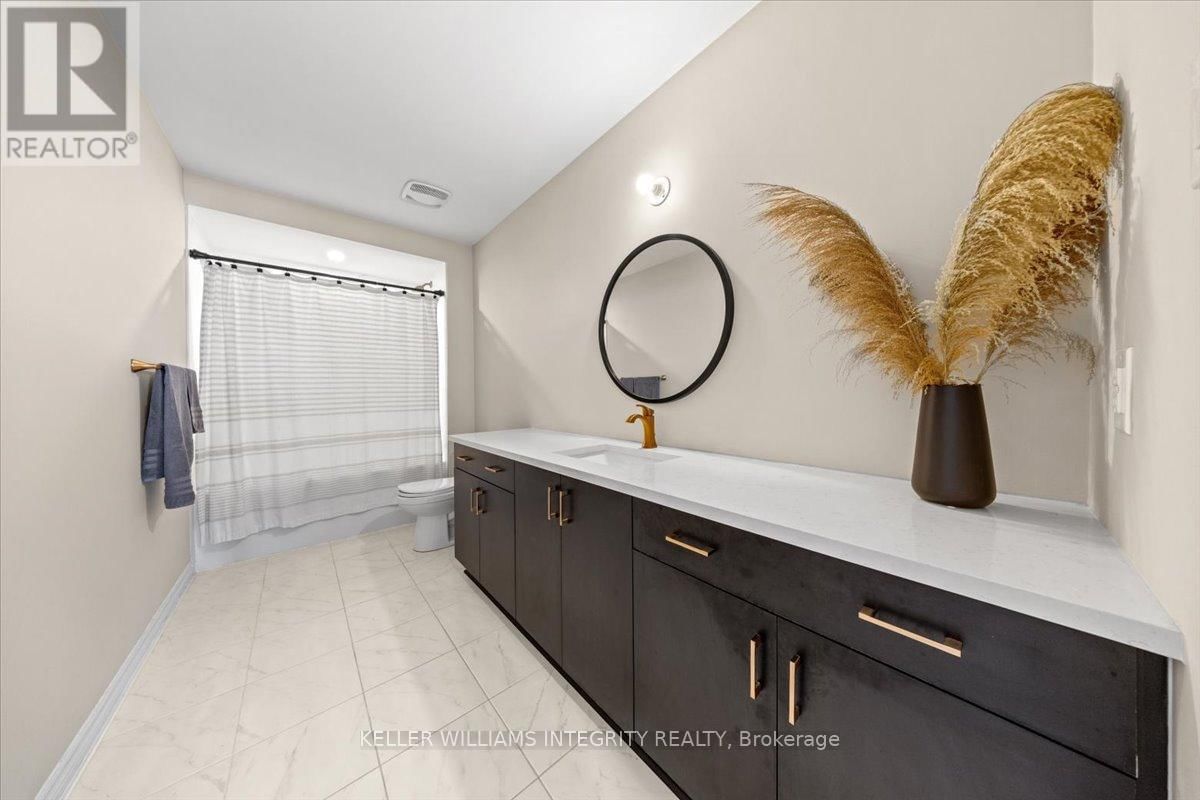 355 CROSSWAY TERRACE Image 33