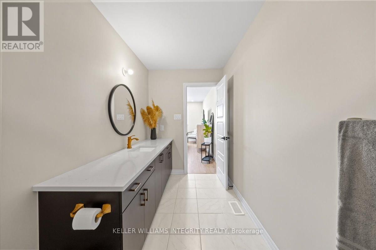 355 CROSSWAY TERRACE Image 34