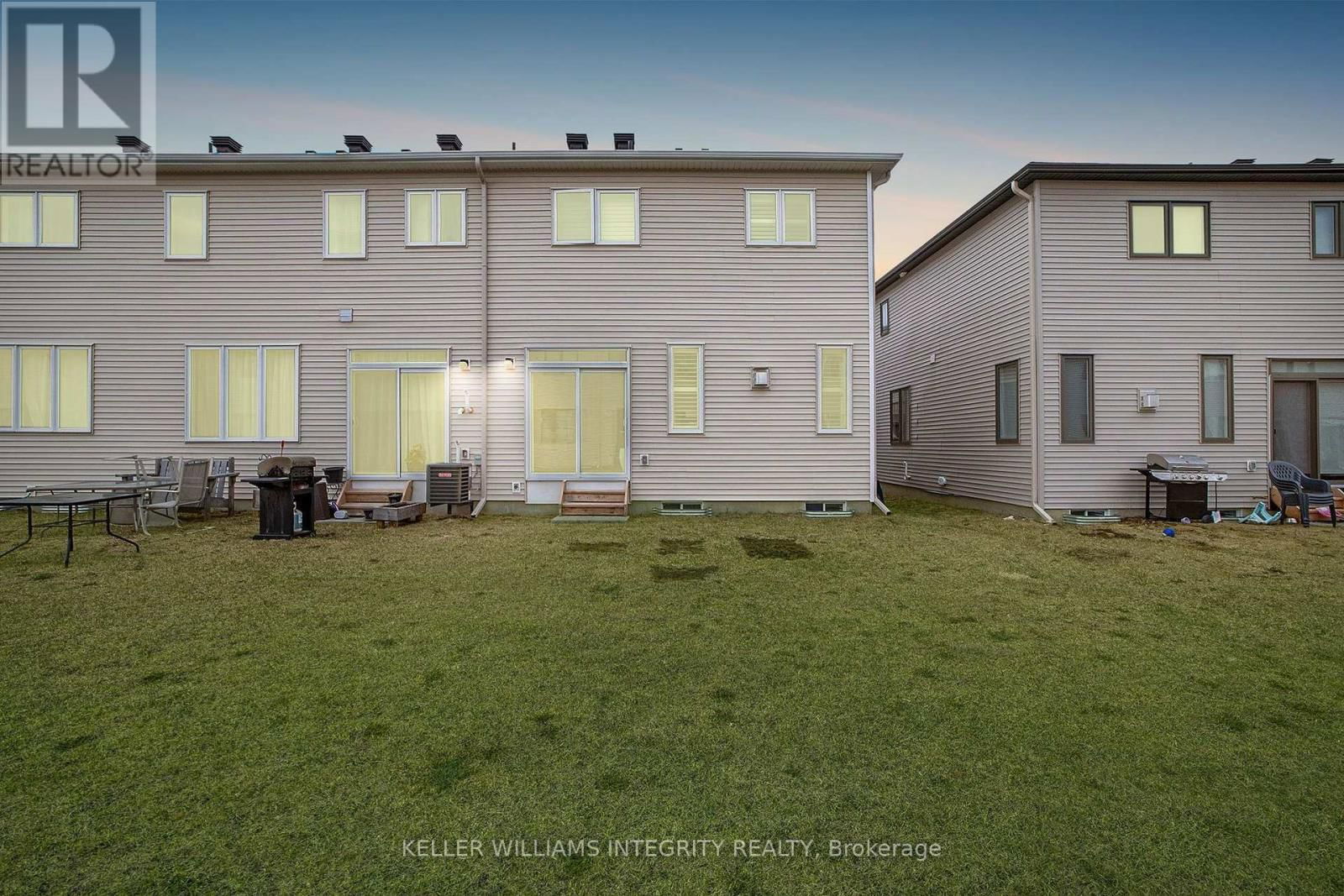 355 CROSSWAY TERRACE Image 37