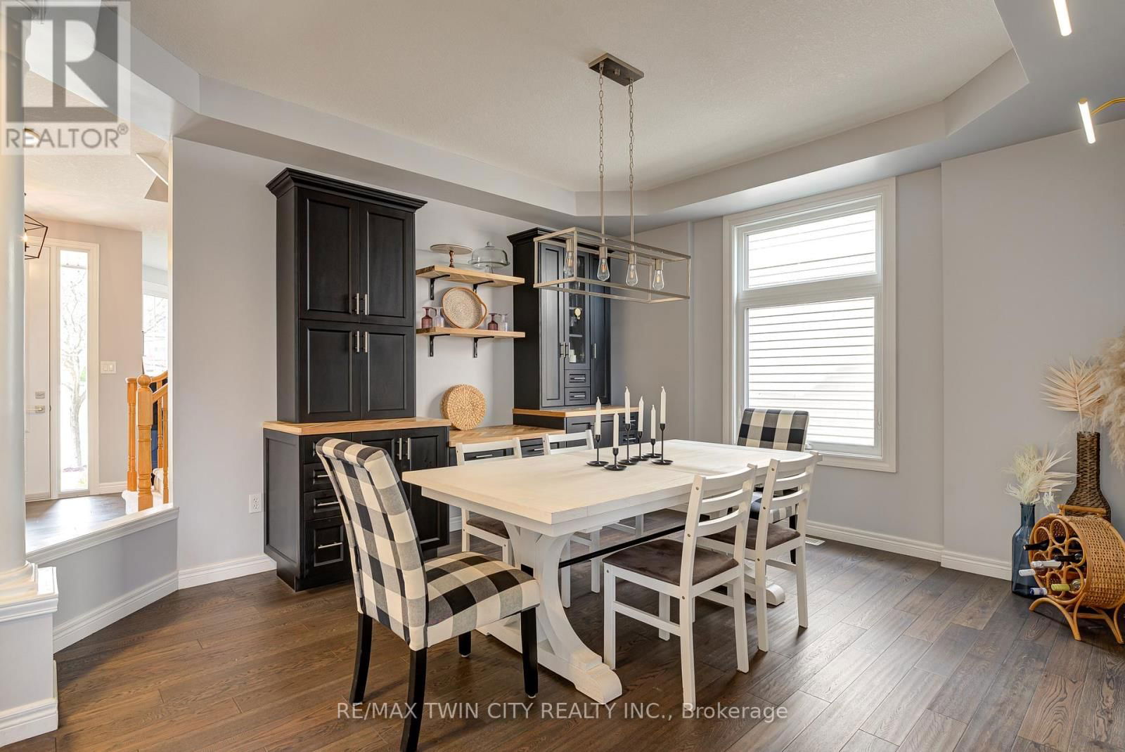 566 WINTERBURG WALK Image 10