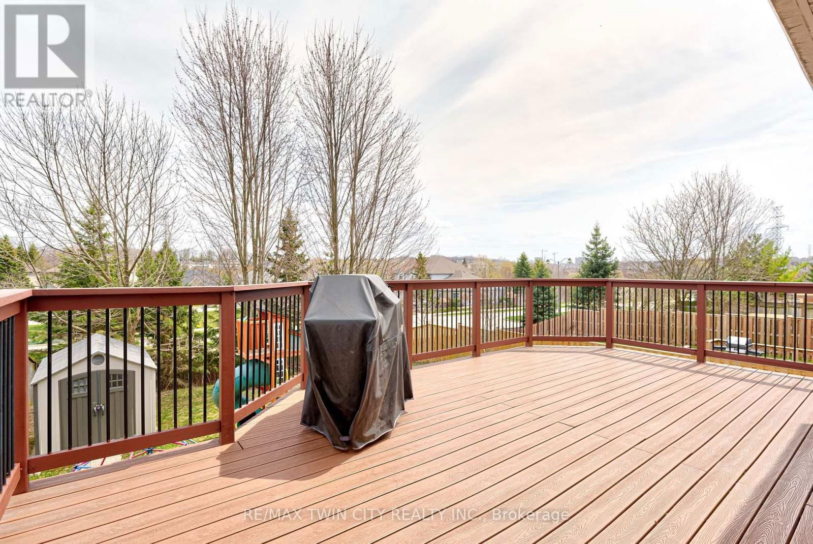 566 WINTERBURG WALK Image 18