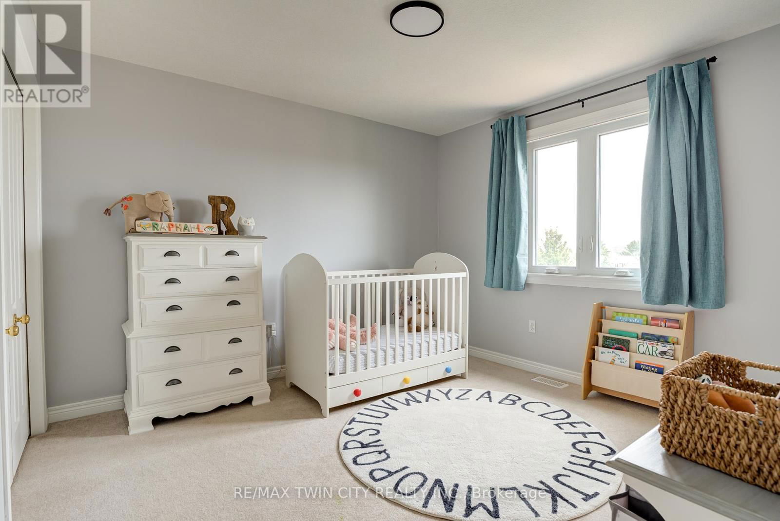 566 WINTERBURG WALK Image 31