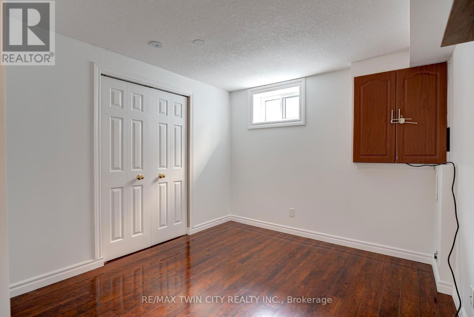 566 WINTERBURG WALK Image 39