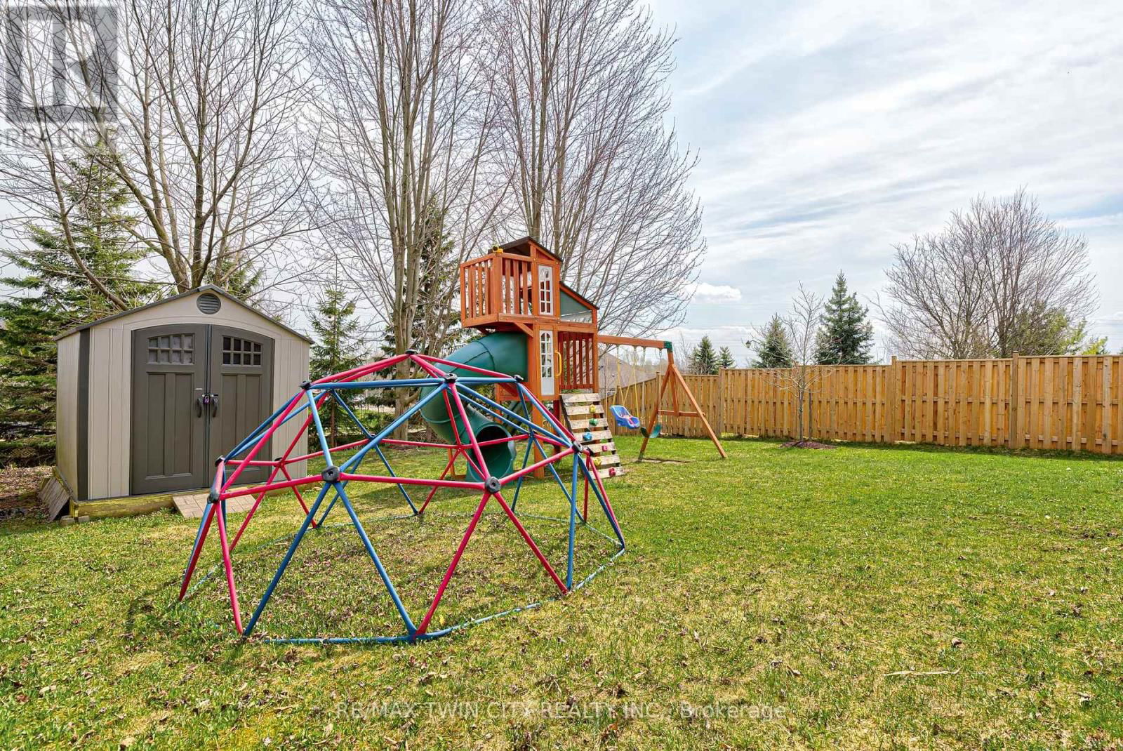 566 WINTERBURG WALK Image 43