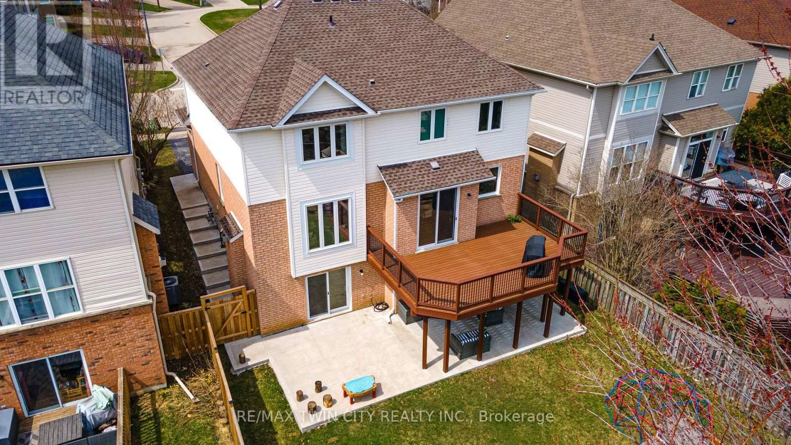 566 WINTERBURG WALK Image 47