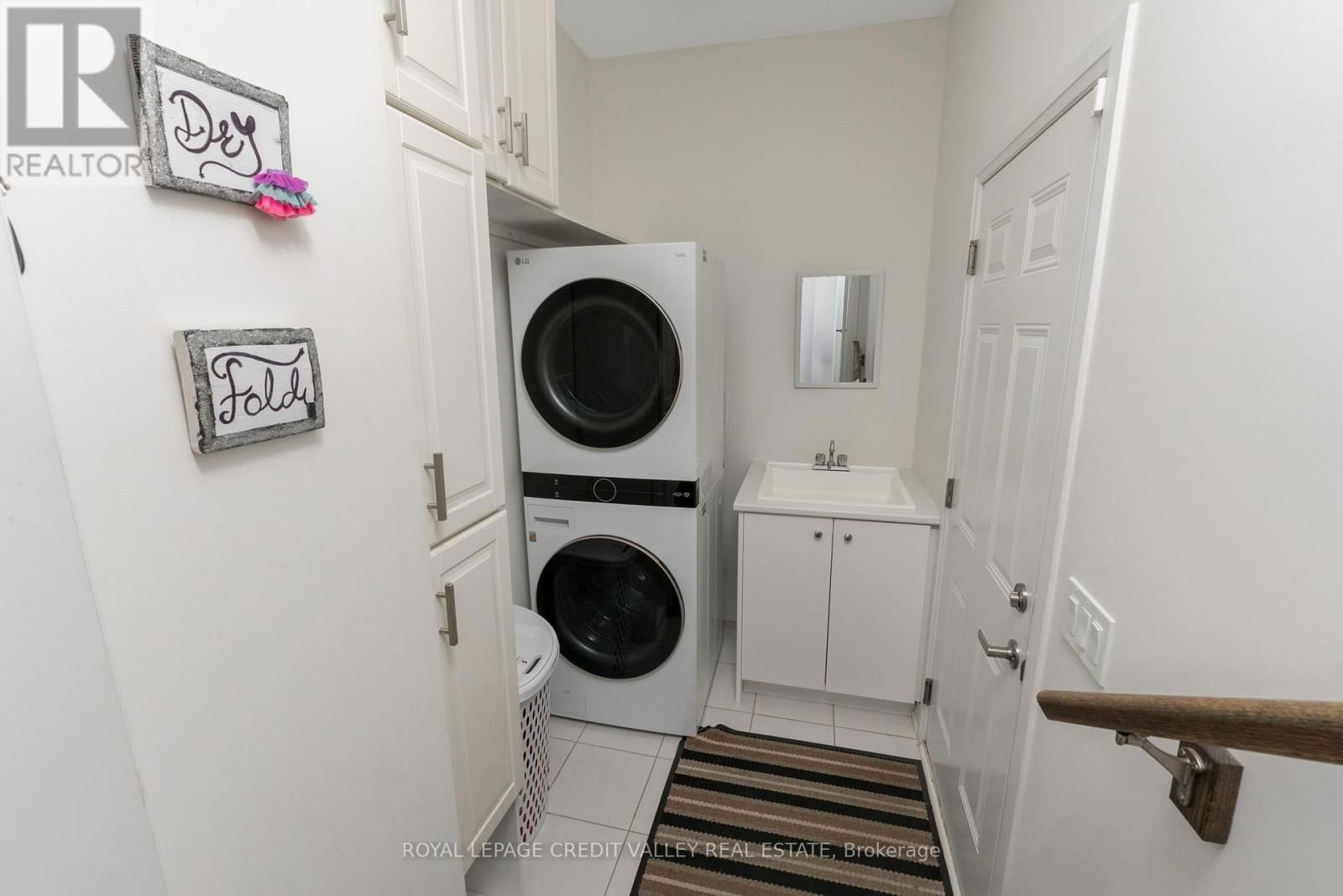 96 YALE DRIVE Image 20