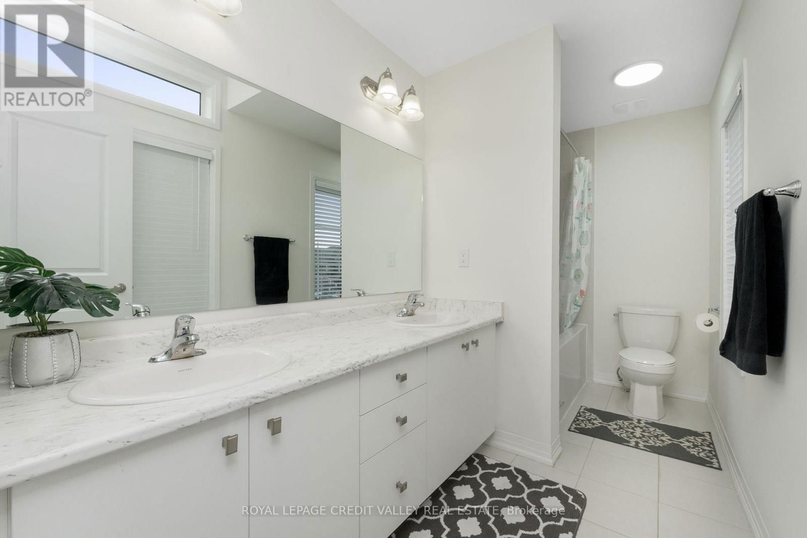 96 YALE DRIVE Image 38