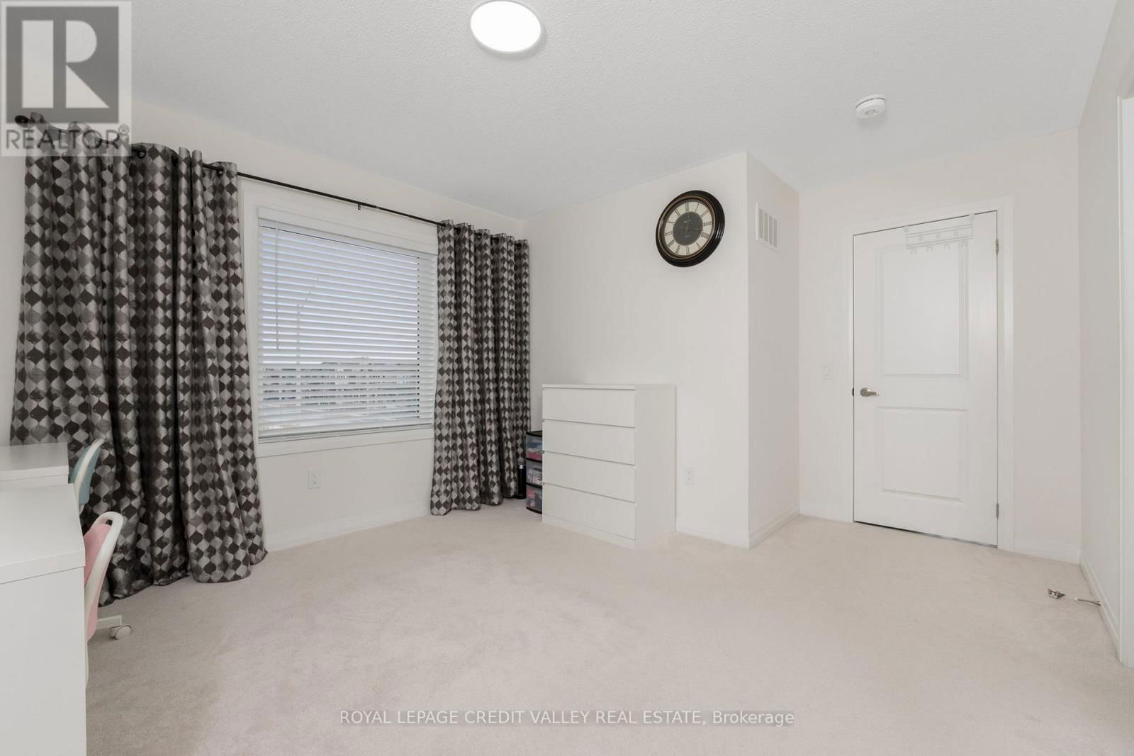 96 YALE DRIVE Image 43