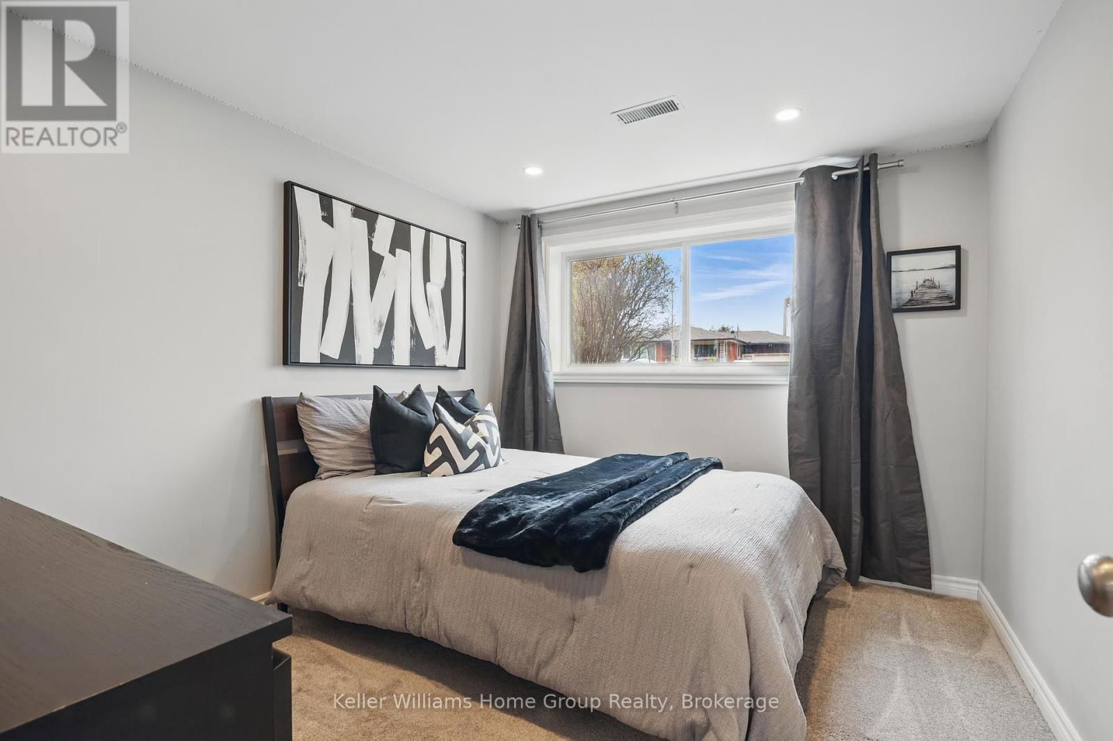 229 KENNETH AVENUE Image 21
