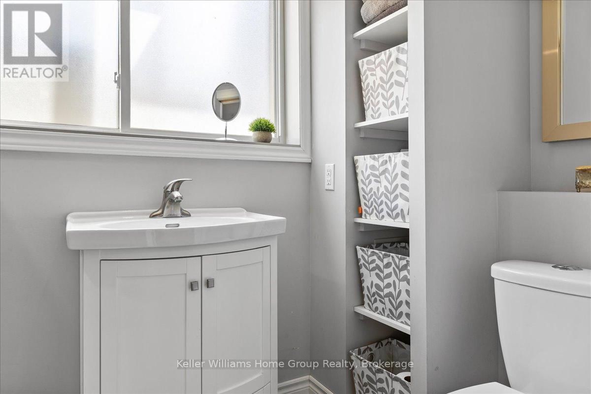 229 KENNETH AVENUE Image 28