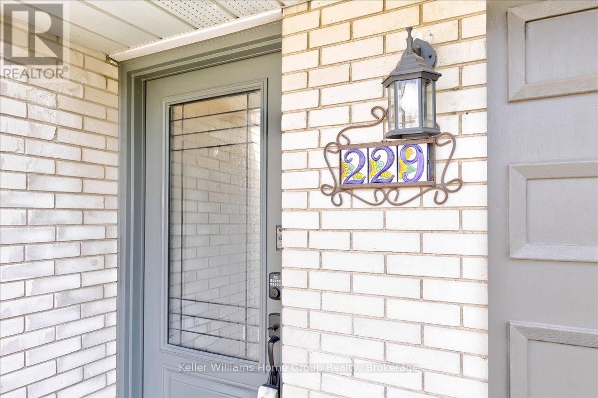 229 KENNETH AVENUE Image 4