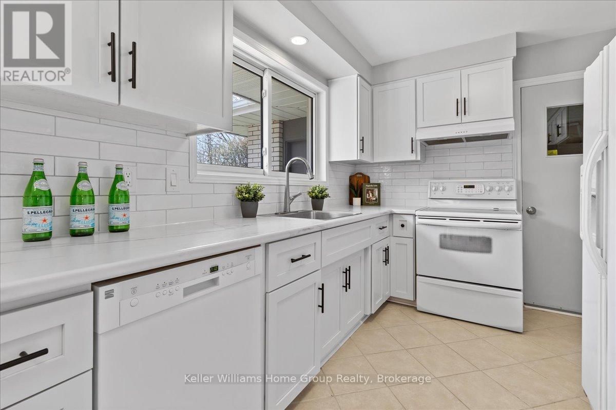 229 KENNETH AVENUE Image 9