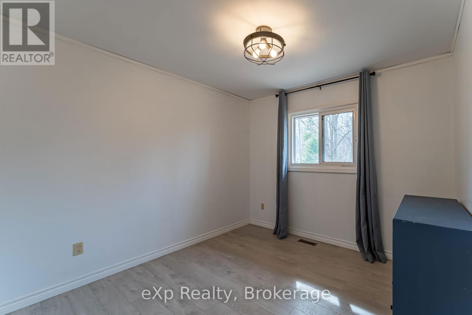15 MAPLEPORT CRESCENT Image 16