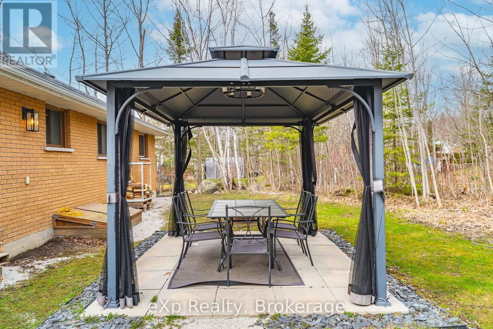 15 MAPLEPORT CRESCENT Image 22
