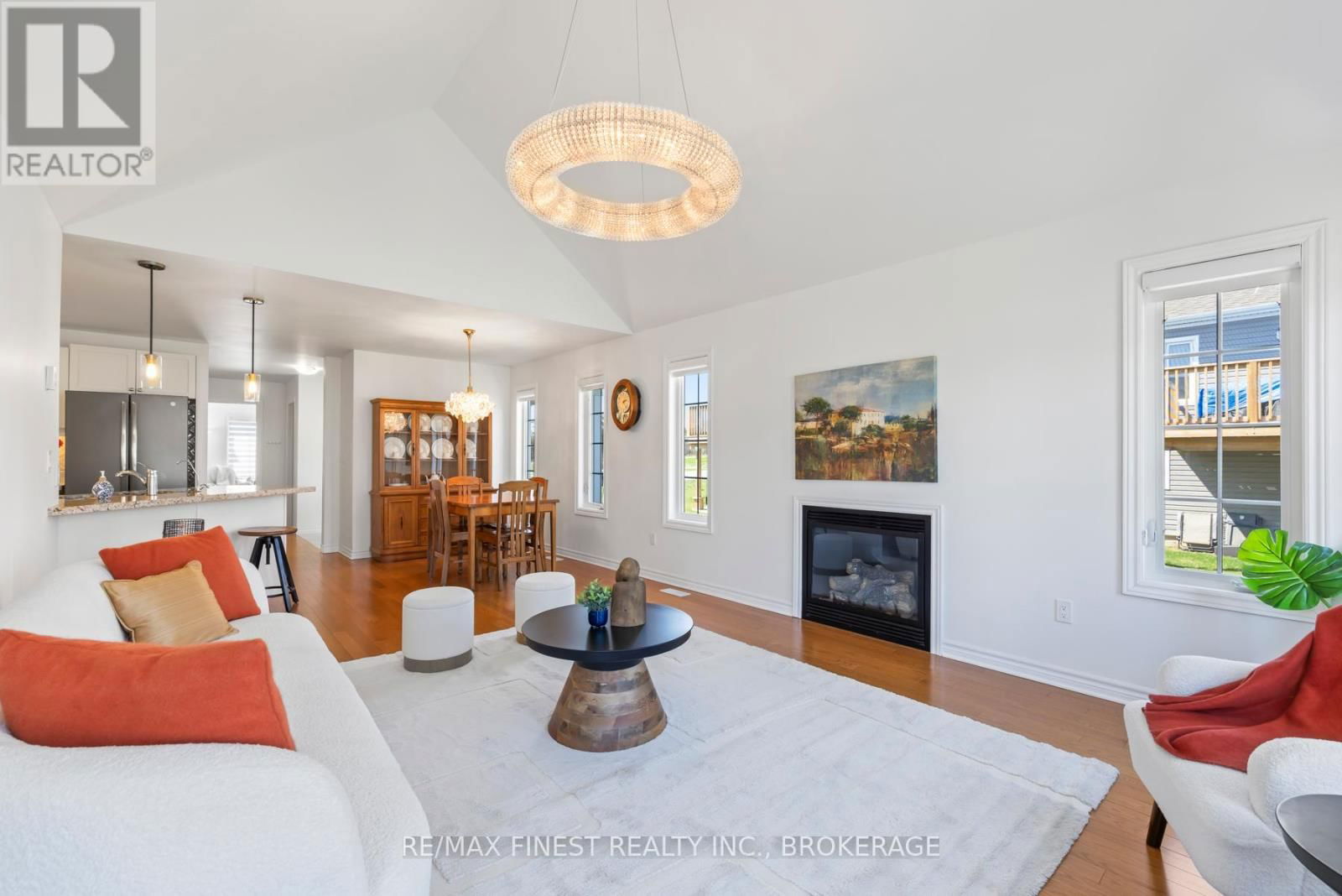 460 COUNTRY CLUB DRIVE Image 24