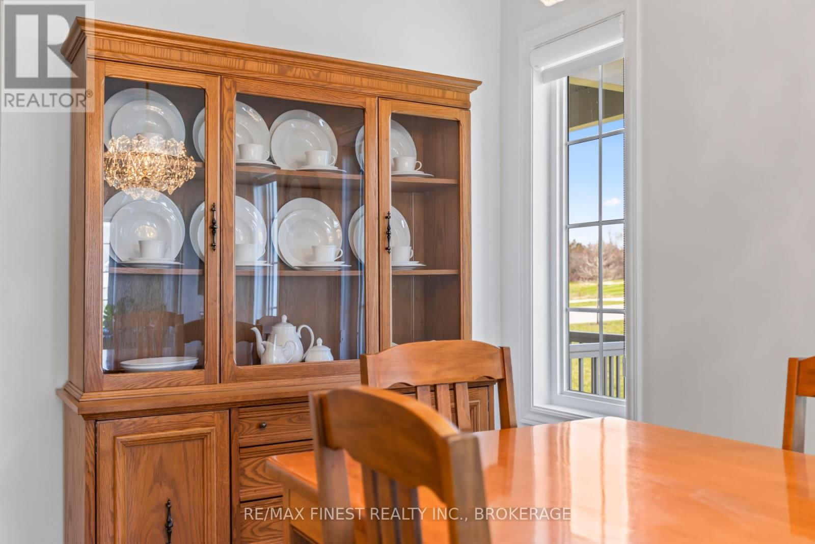 460 COUNTRY CLUB DRIVE Image 29