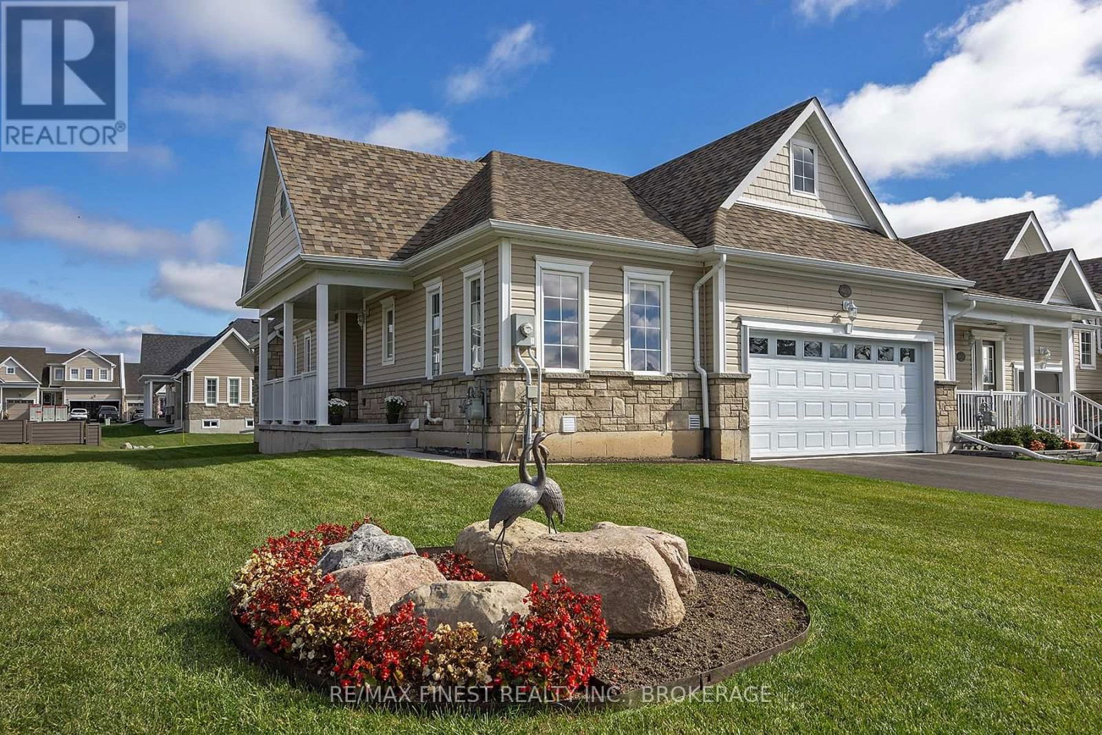460 COUNTRY CLUB DRIVE Image 3