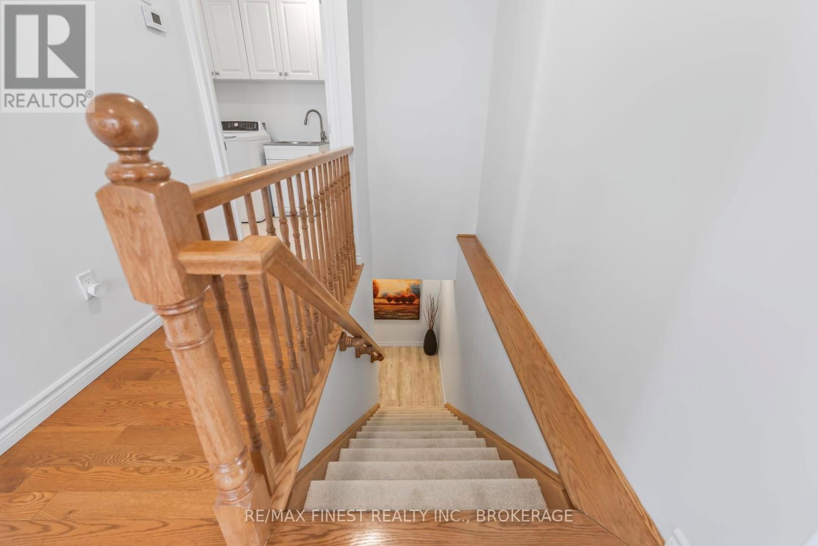 460 COUNTRY CLUB DRIVE Image 31