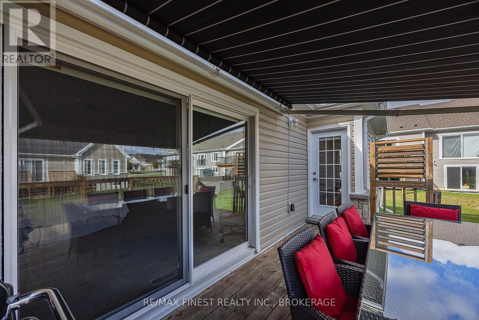 460 COUNTRY CLUB DRIVE Image 41