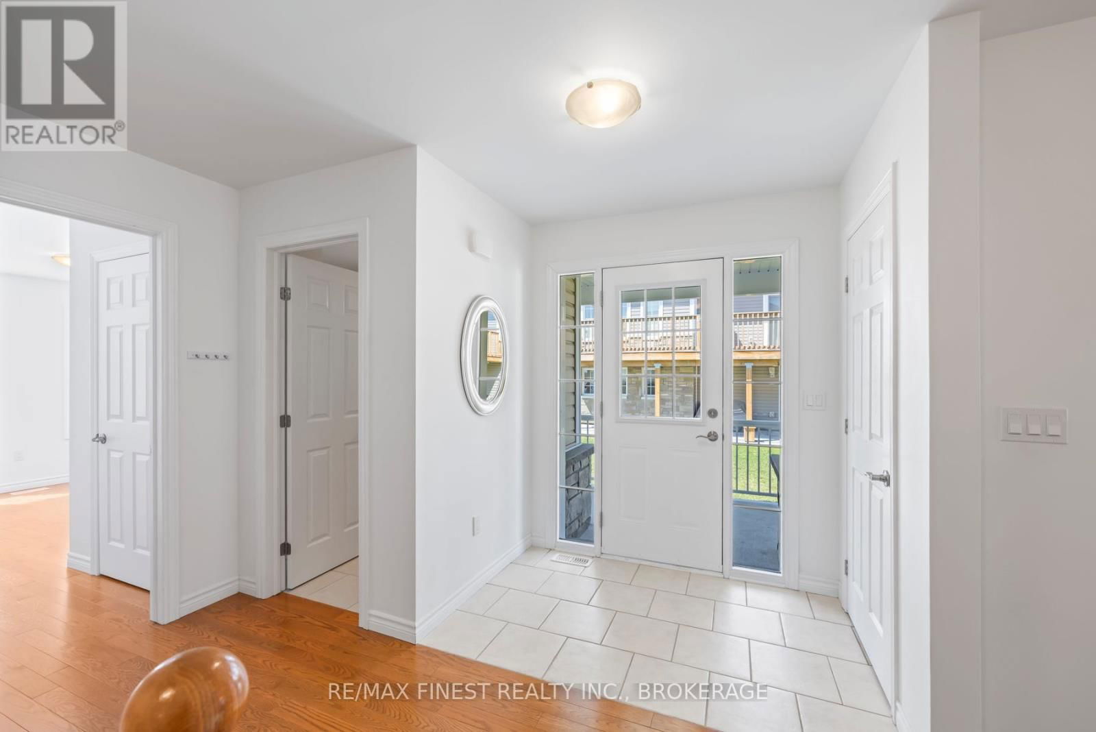 460 COUNTRY CLUB DRIVE Image 6