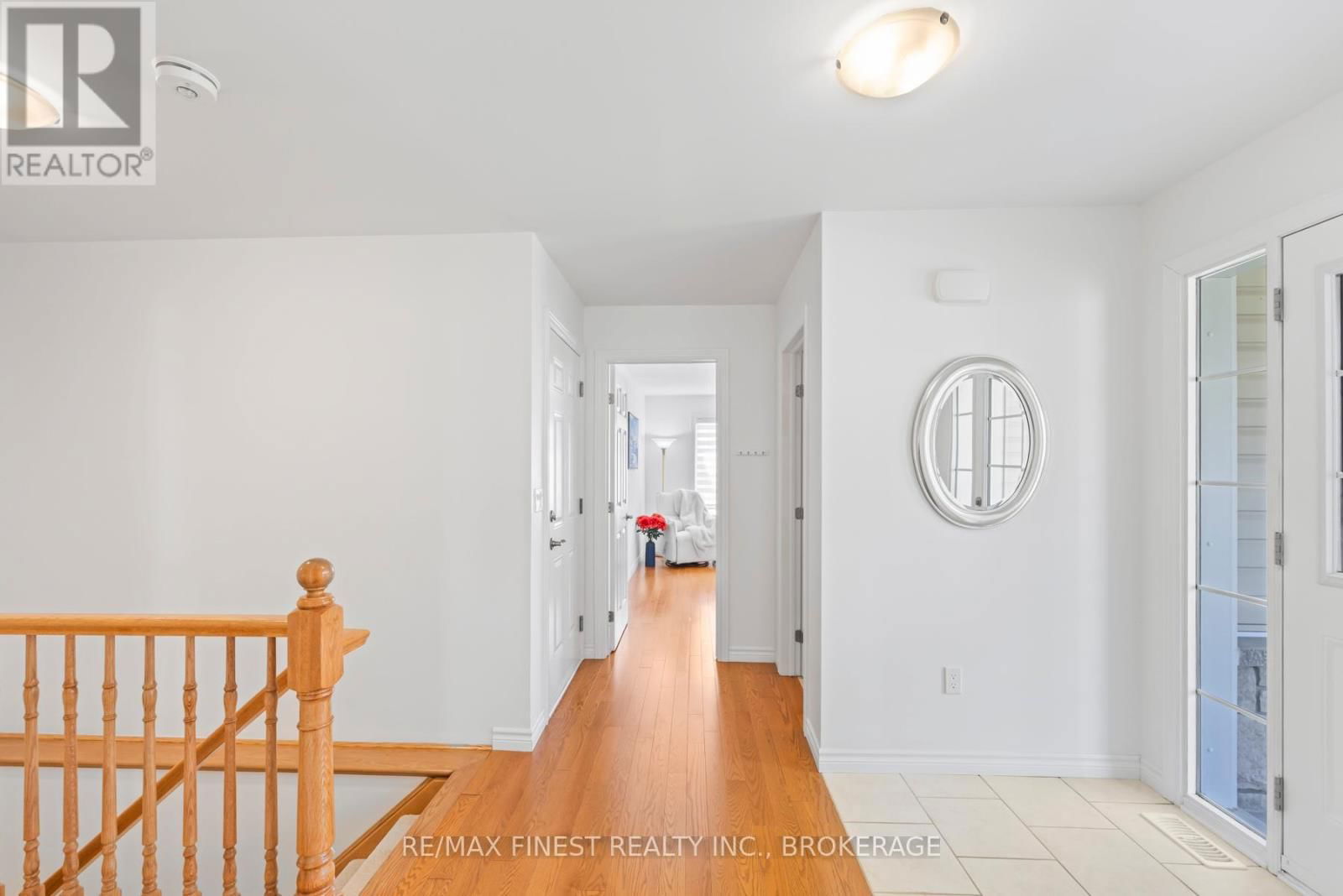 460 COUNTRY CLUB DRIVE Image 7