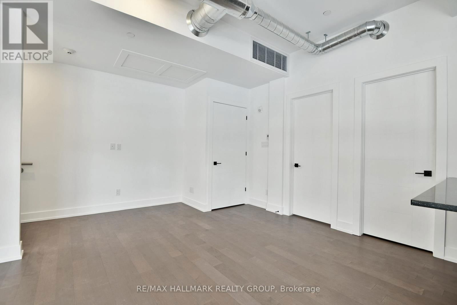 103 - 101 PINHEY STREET Image 20