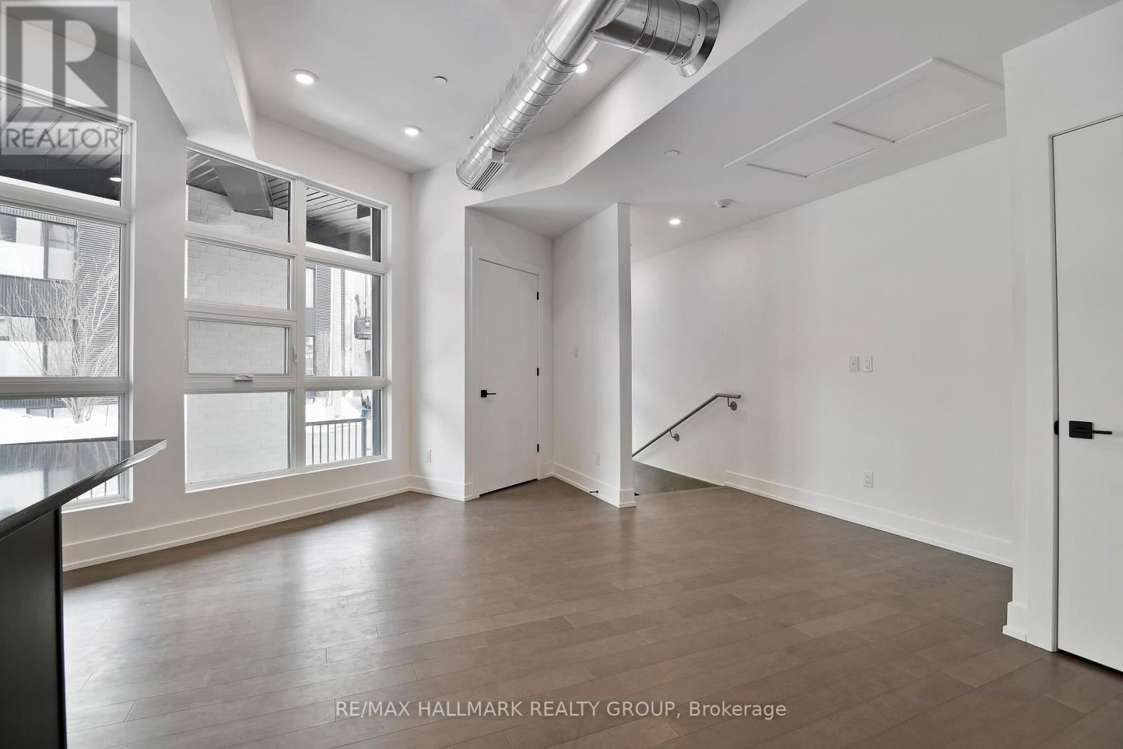 103 - 101 PINHEY STREET Image 22