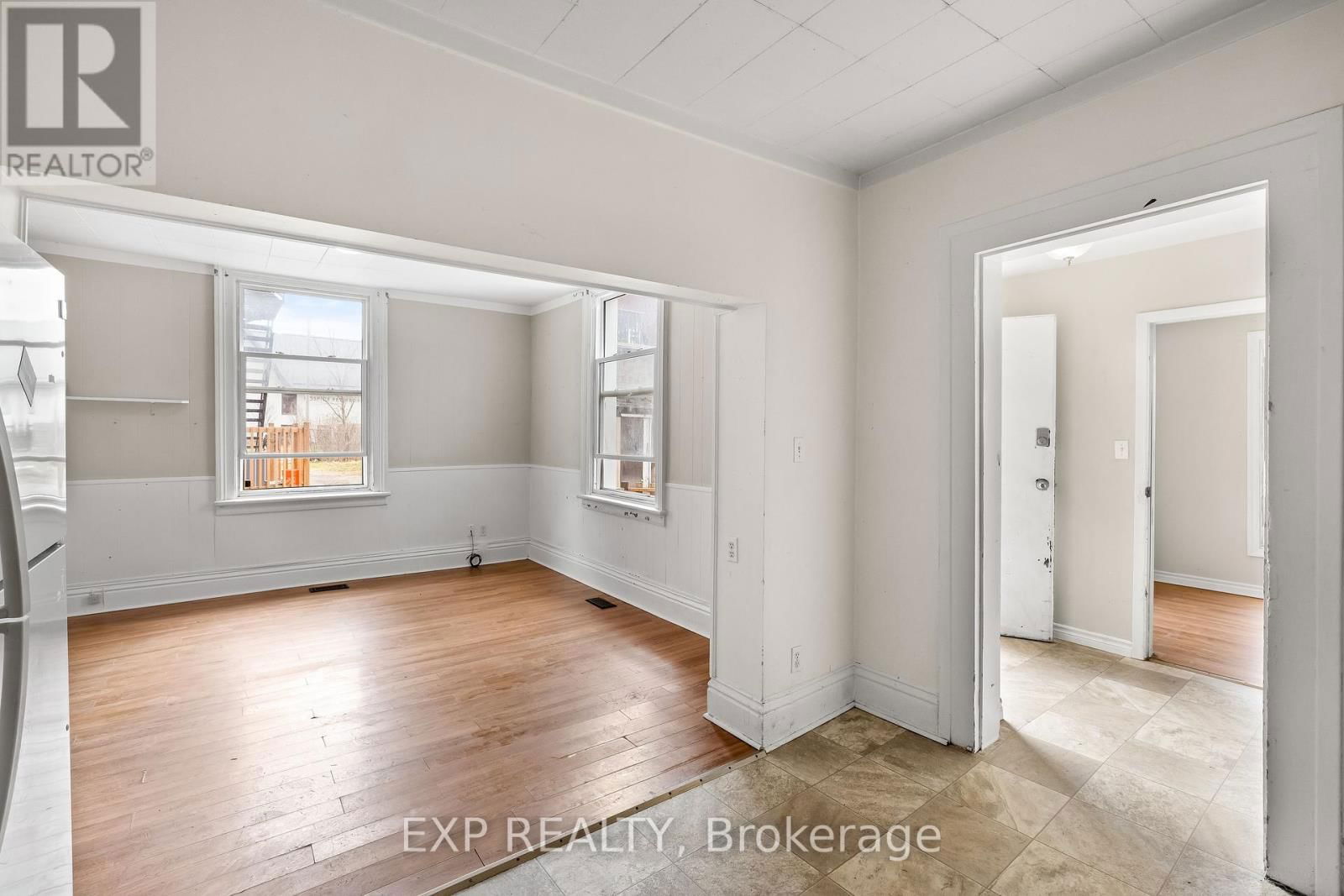 337 LONDON STREET Image 16
