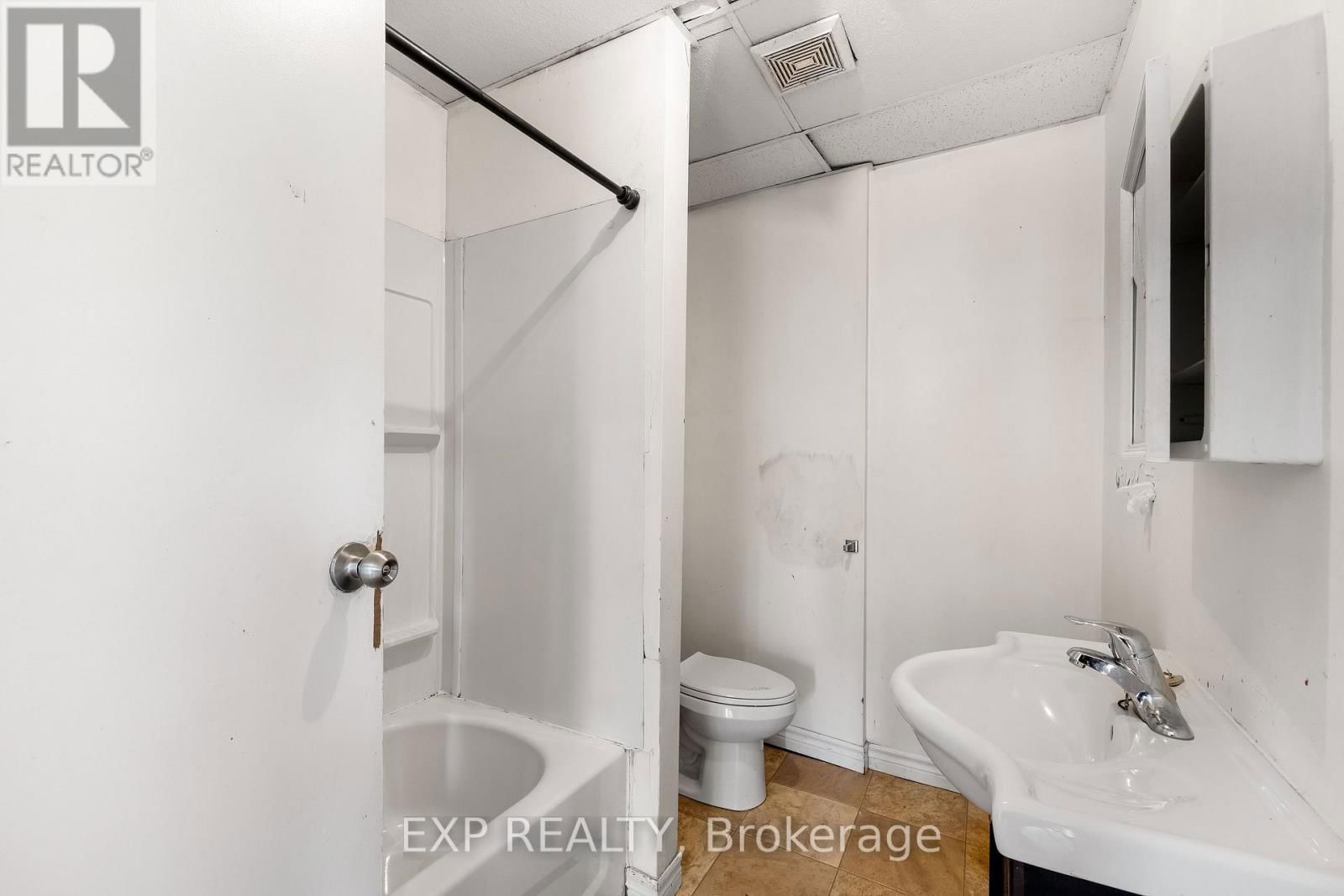 337 LONDON STREET Image 18