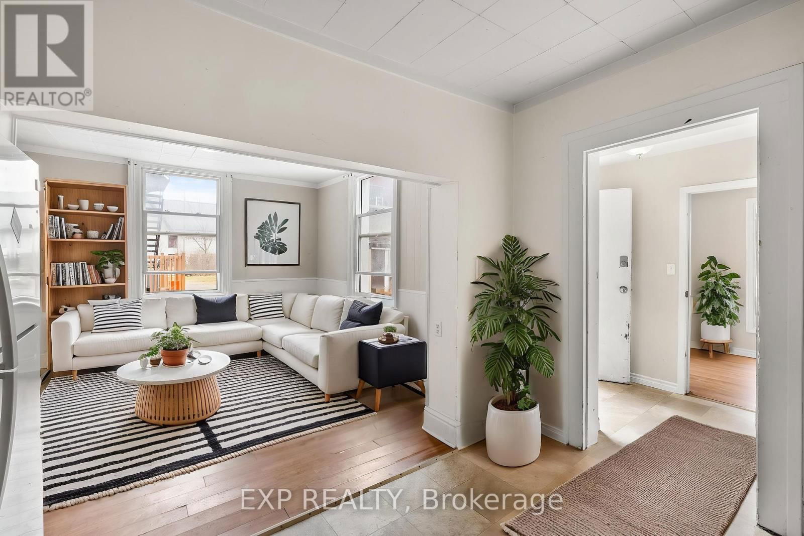 337 LONDON STREET Image 2