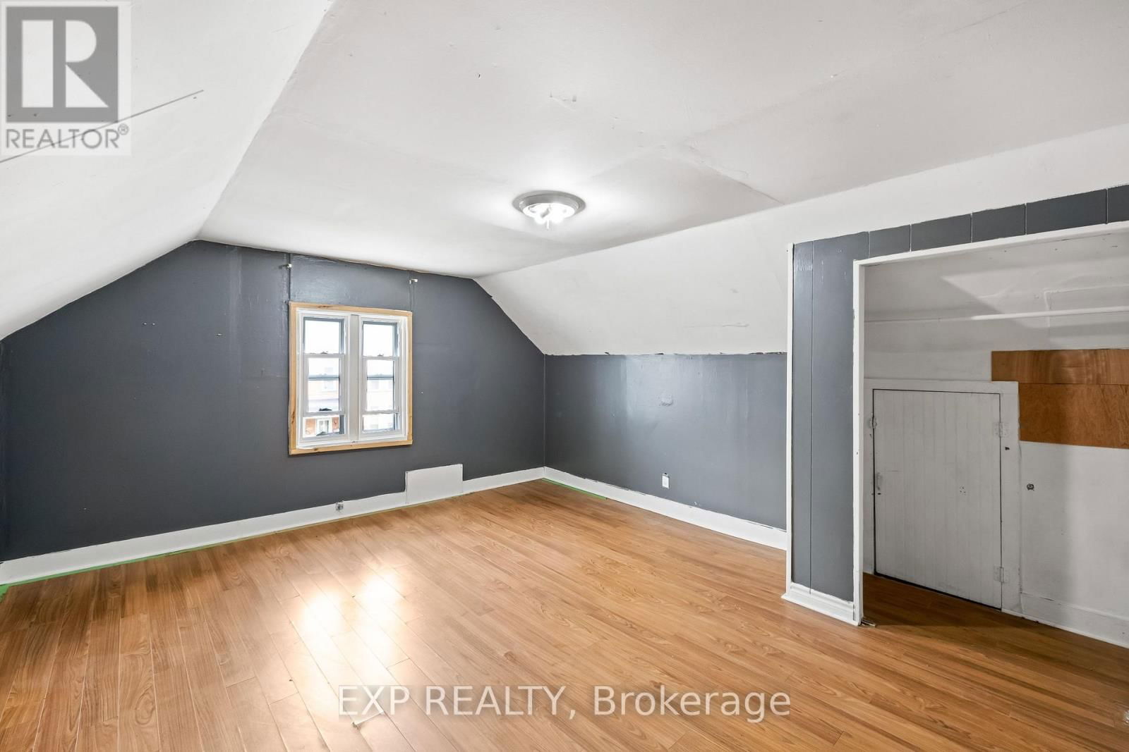 337 LONDON STREET Image 21