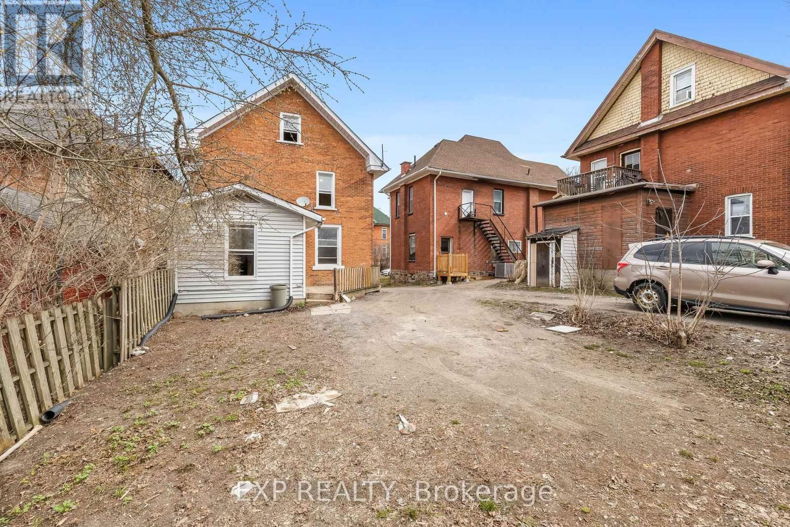 337 LONDON STREET Image 23